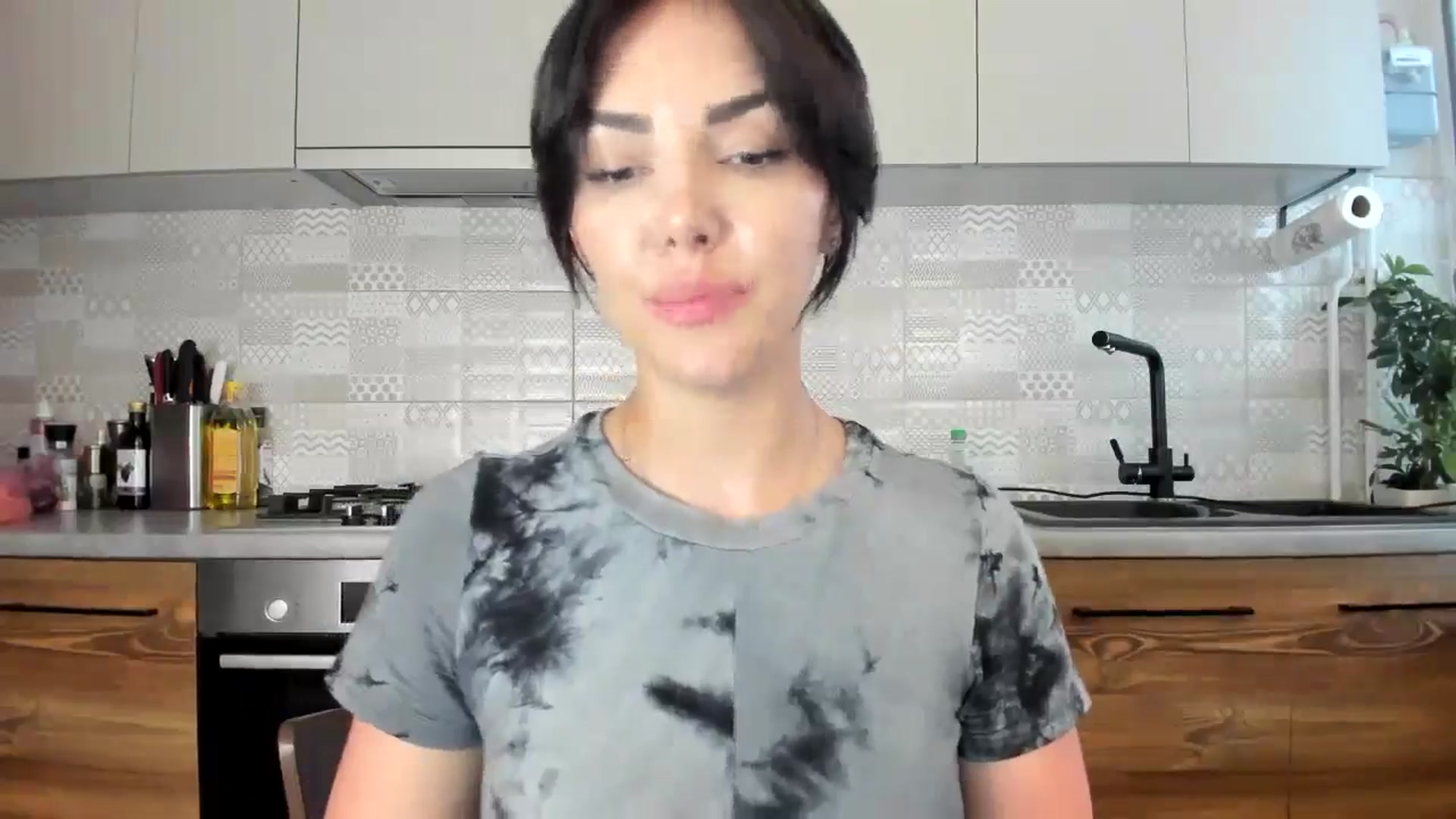 Gallery image thumbnail from MissNelly_'s myfreecams stream on, 07/09/2024, 18:09 image 19 of 20