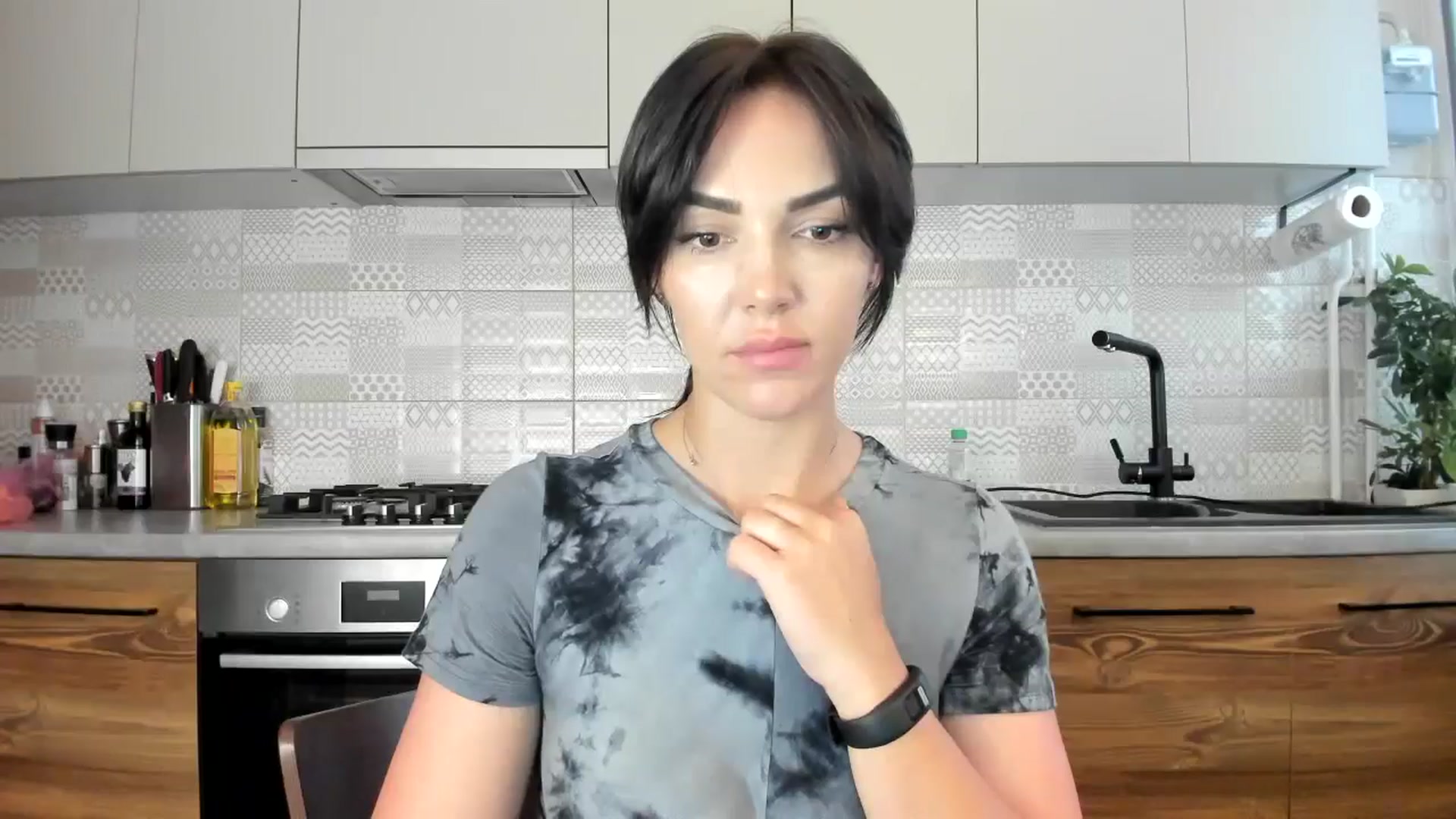 Gallery image thumbnail from MissNelly_'s myfreecams stream on, 07/09/2024, 18:09 image 20 of 20