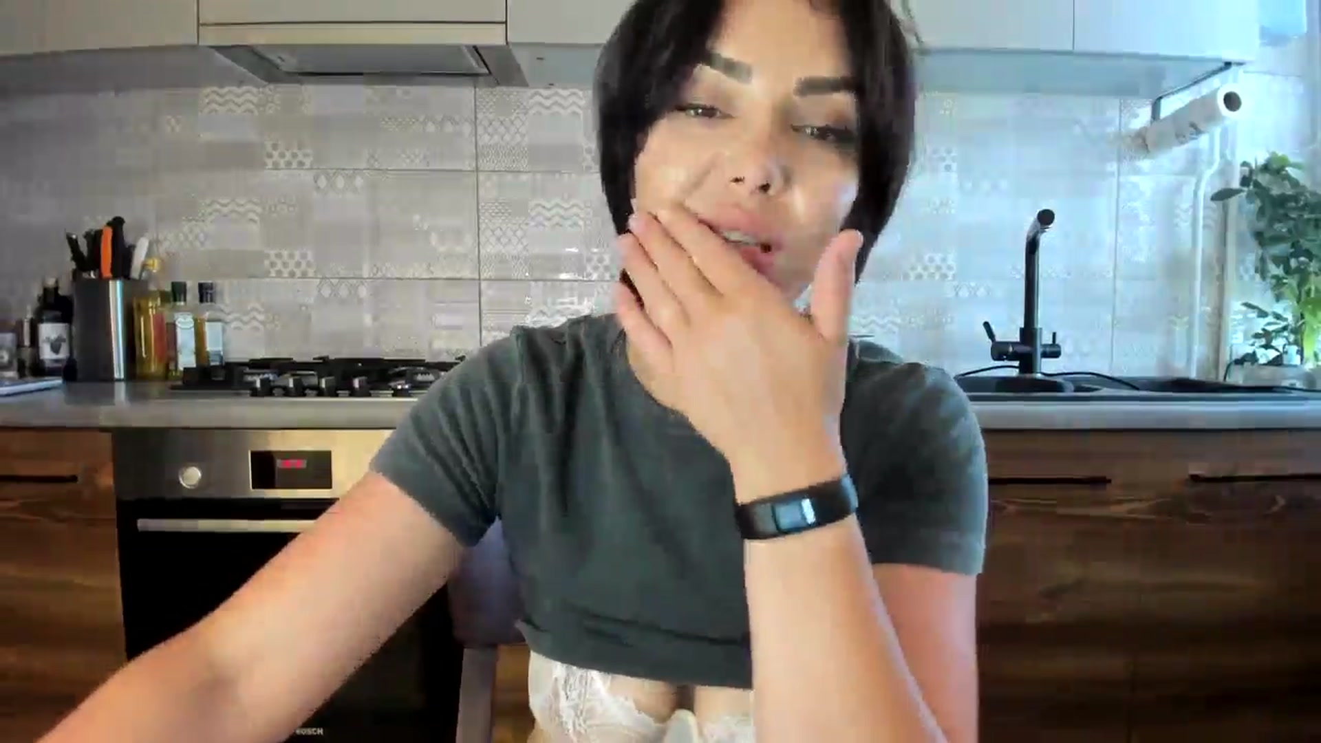 Gallery image thumbnail from MissNelly_'s myfreecams stream on, 07/10/2024, 14:11 image 14 of 20