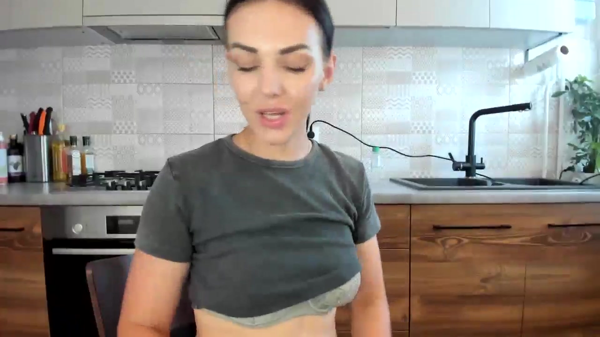 Gallery image thumbnail from MissNelly_'s myfreecams stream on, 07/11/2024, 10:09 image 20 of 20