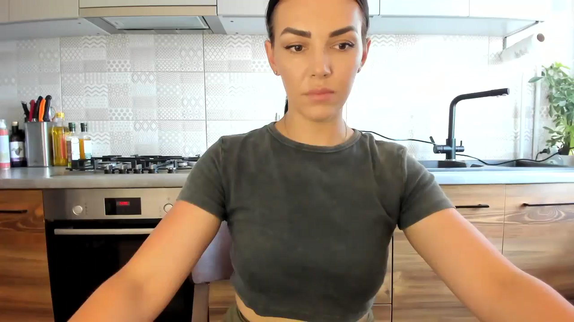 Gallery image thumbnail from MissNelly_'s myfreecams stream on, 07/11/2024, 10:09 image 10 of 20
