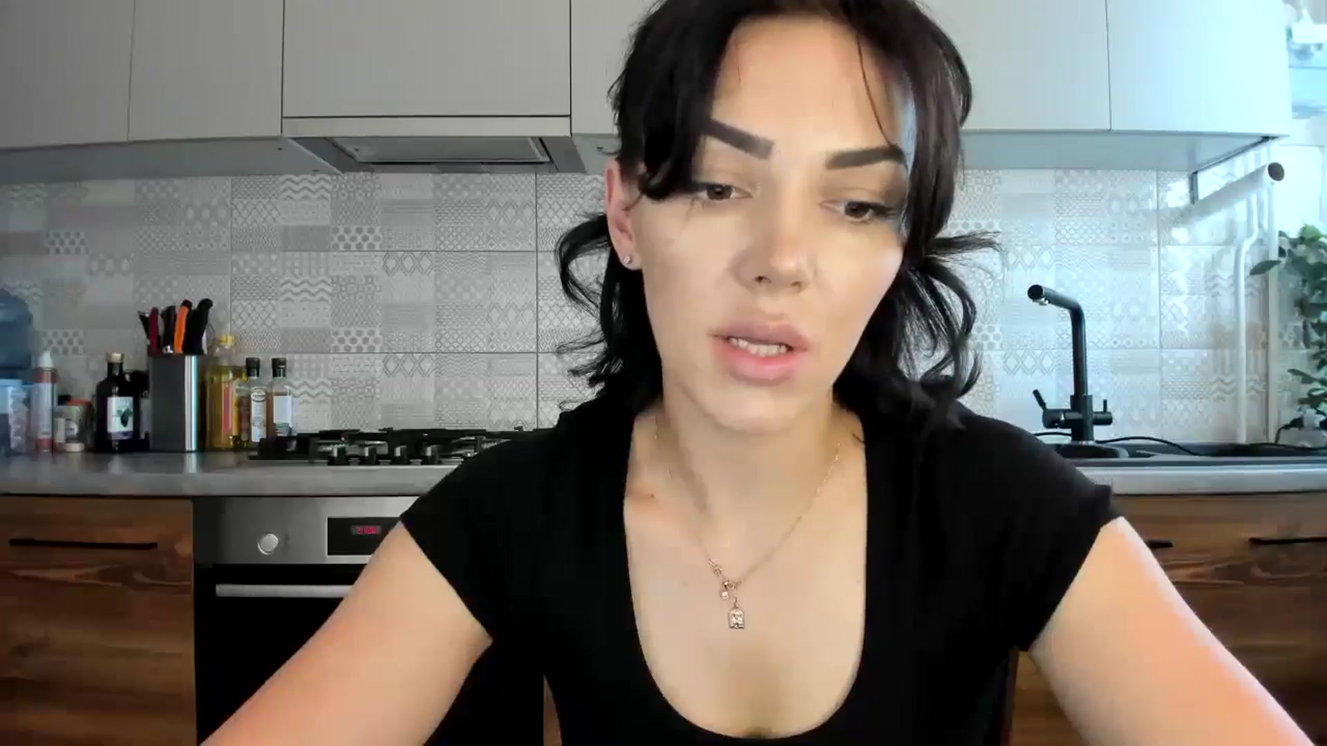 Gallery image thumbnail from MissNelly_'s myfreecams stream on, 07/12/2024, 09:40 image 6 of 20