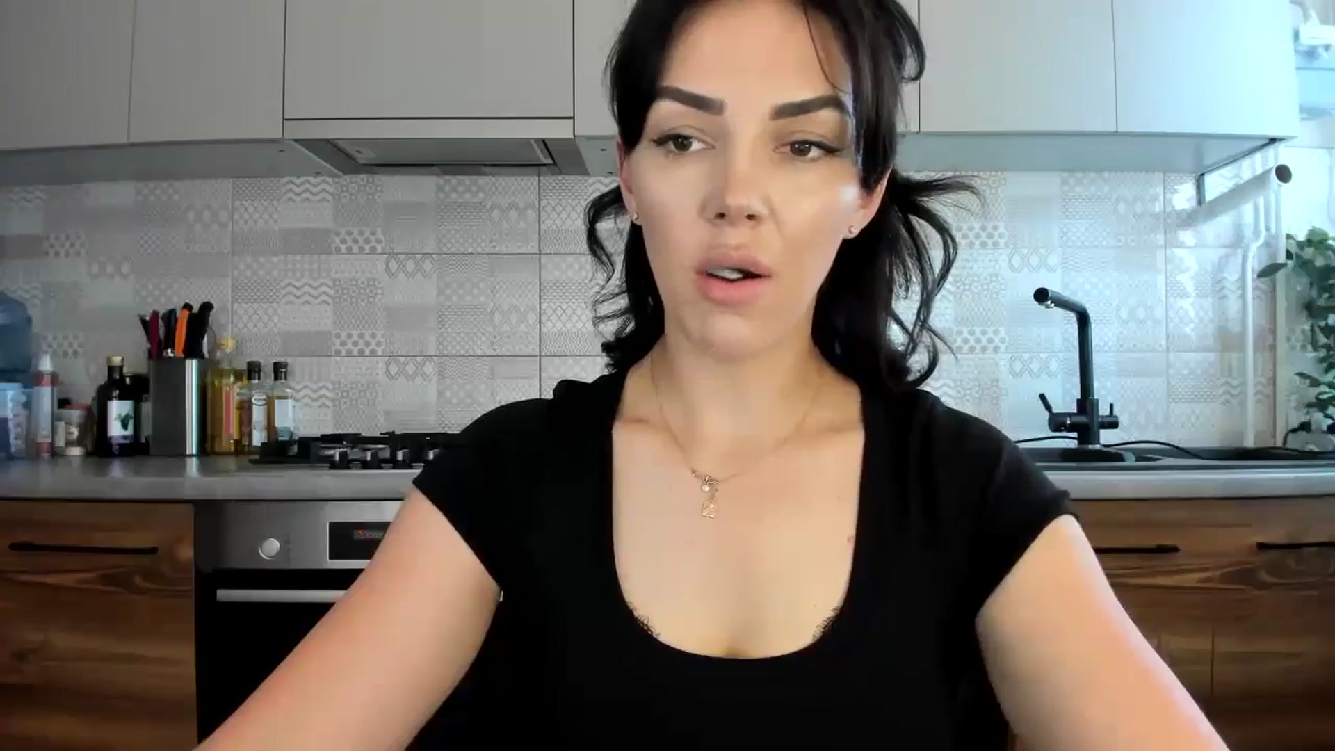 Gallery image thumbnail from MissNelly_'s myfreecams stream on, 07/12/2024, 09:40 image 17 of 20