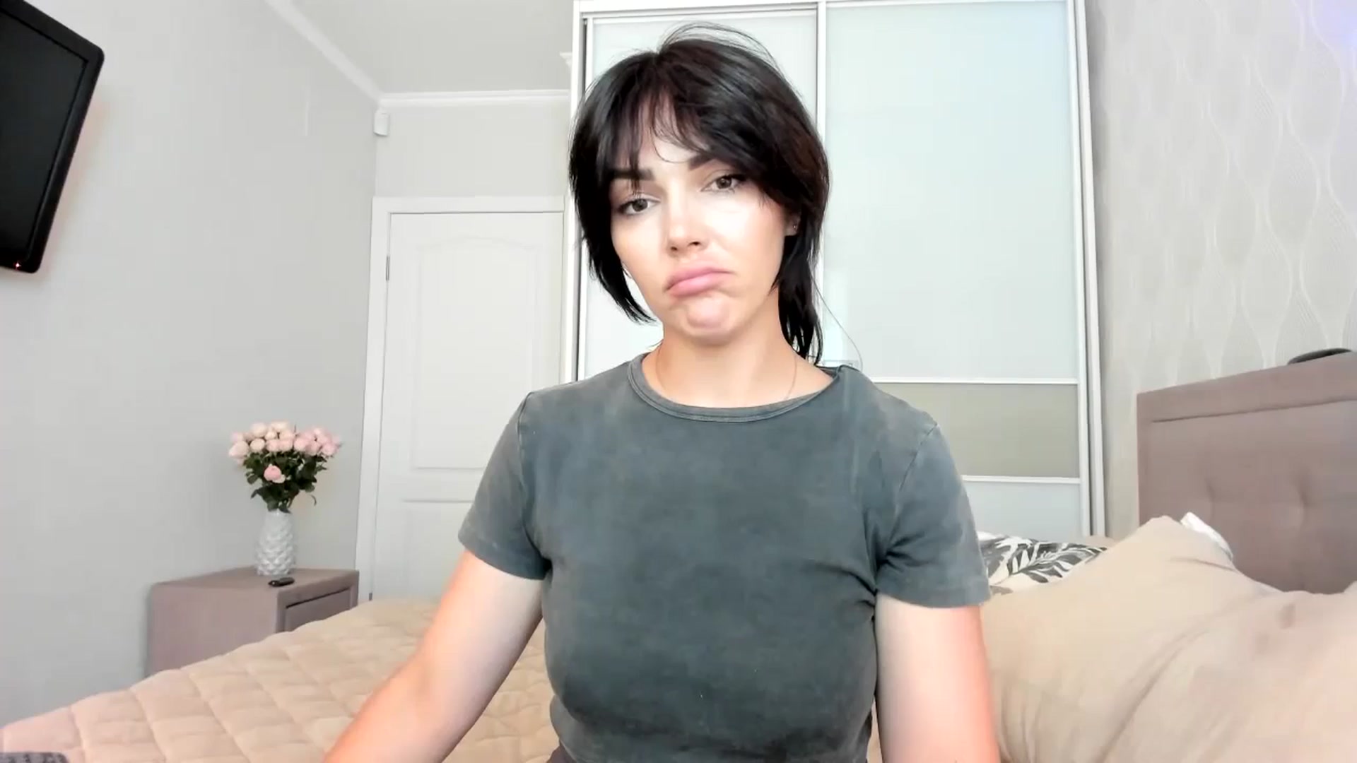 Gallery image thumbnail from MissNelly_'s myfreecams stream on, 07/13/2024, 13:16 image 14 of 20