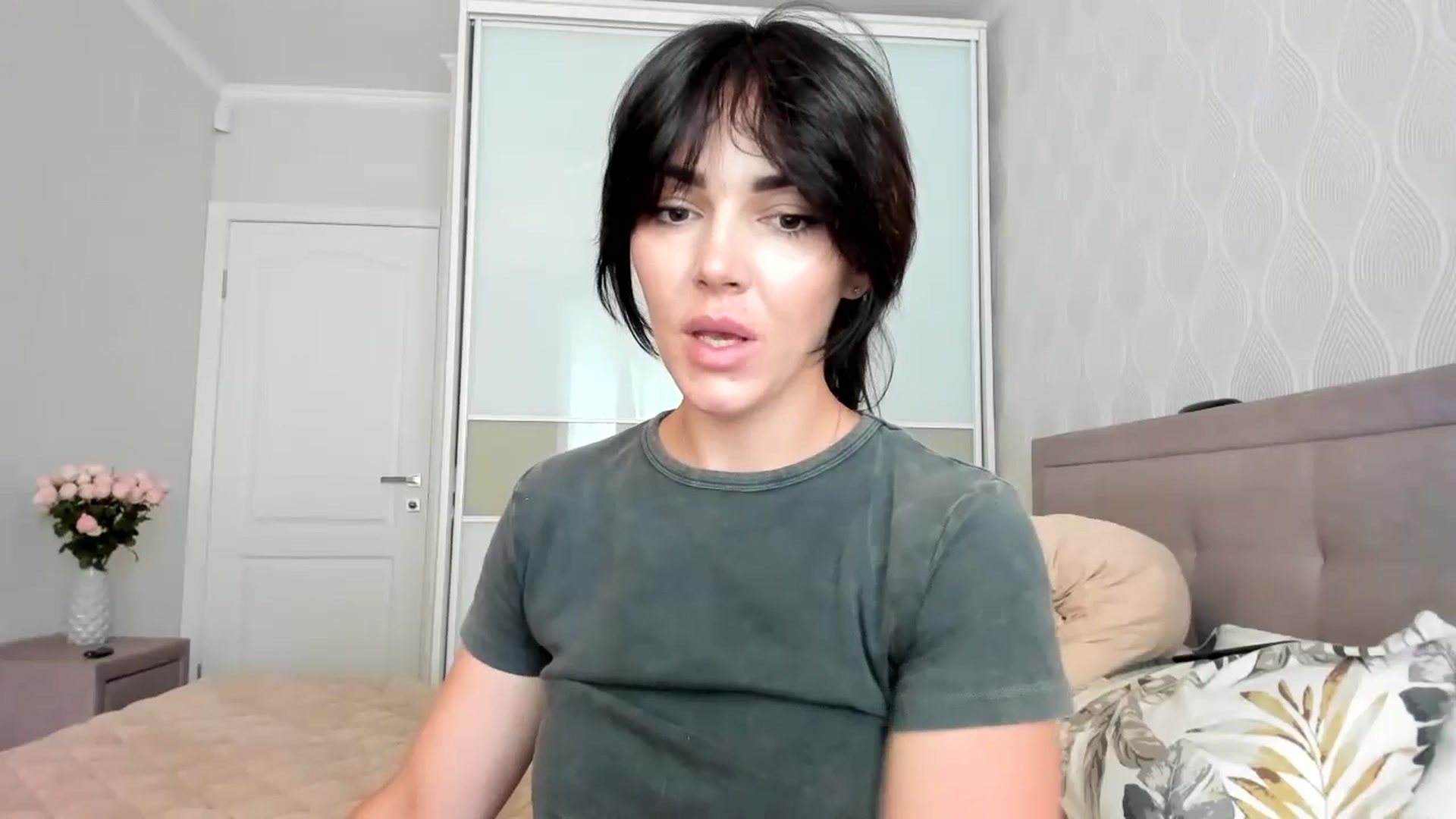 Gallery image thumbnail from MissNelly_'s myfreecams stream on, 07/13/2024, 13:16 image 3 of 20