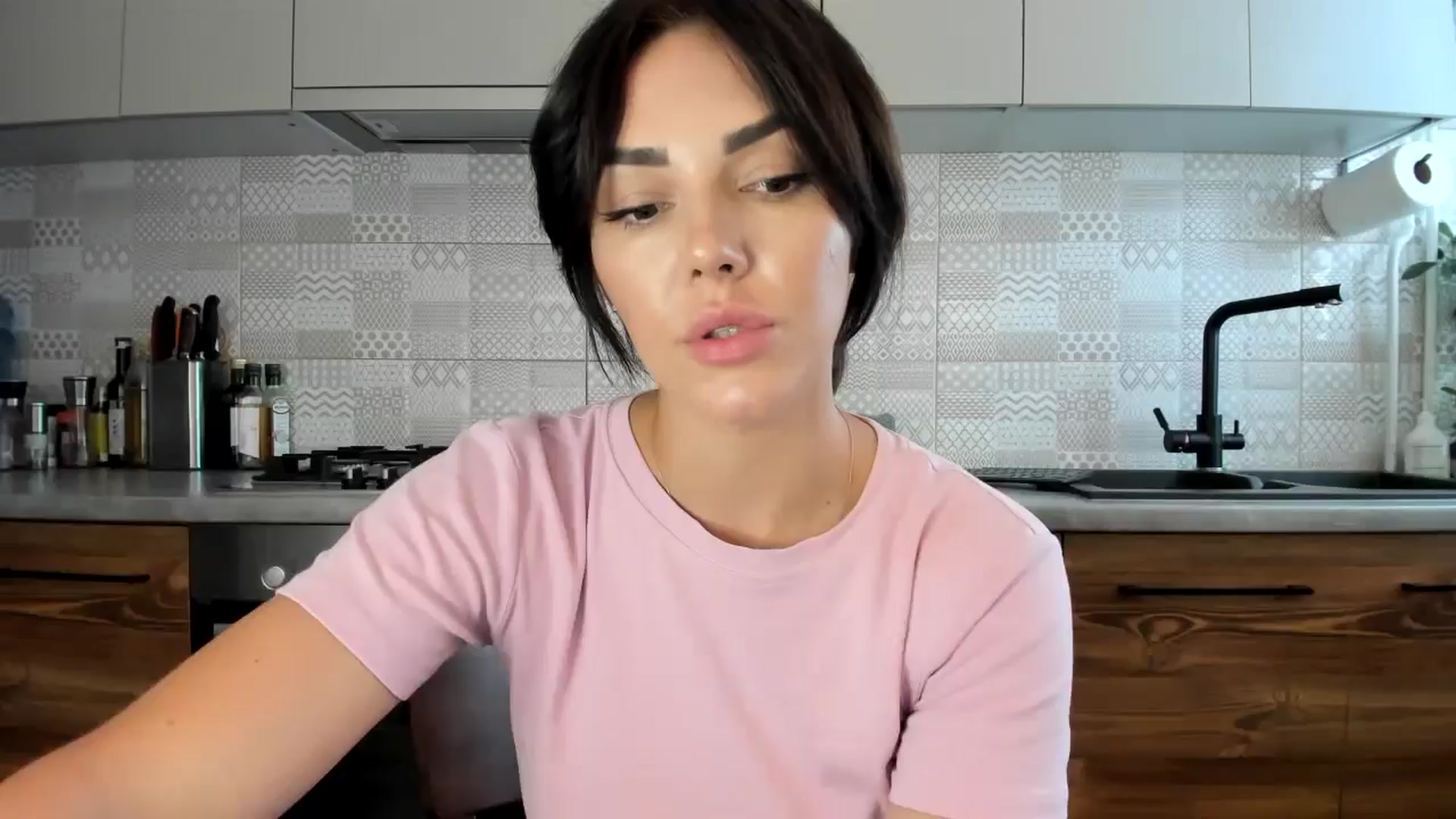 Gallery image thumbnail from MissNelly_'s myfreecams stream on, 07/27/2024, 12:58 image 1 of 20