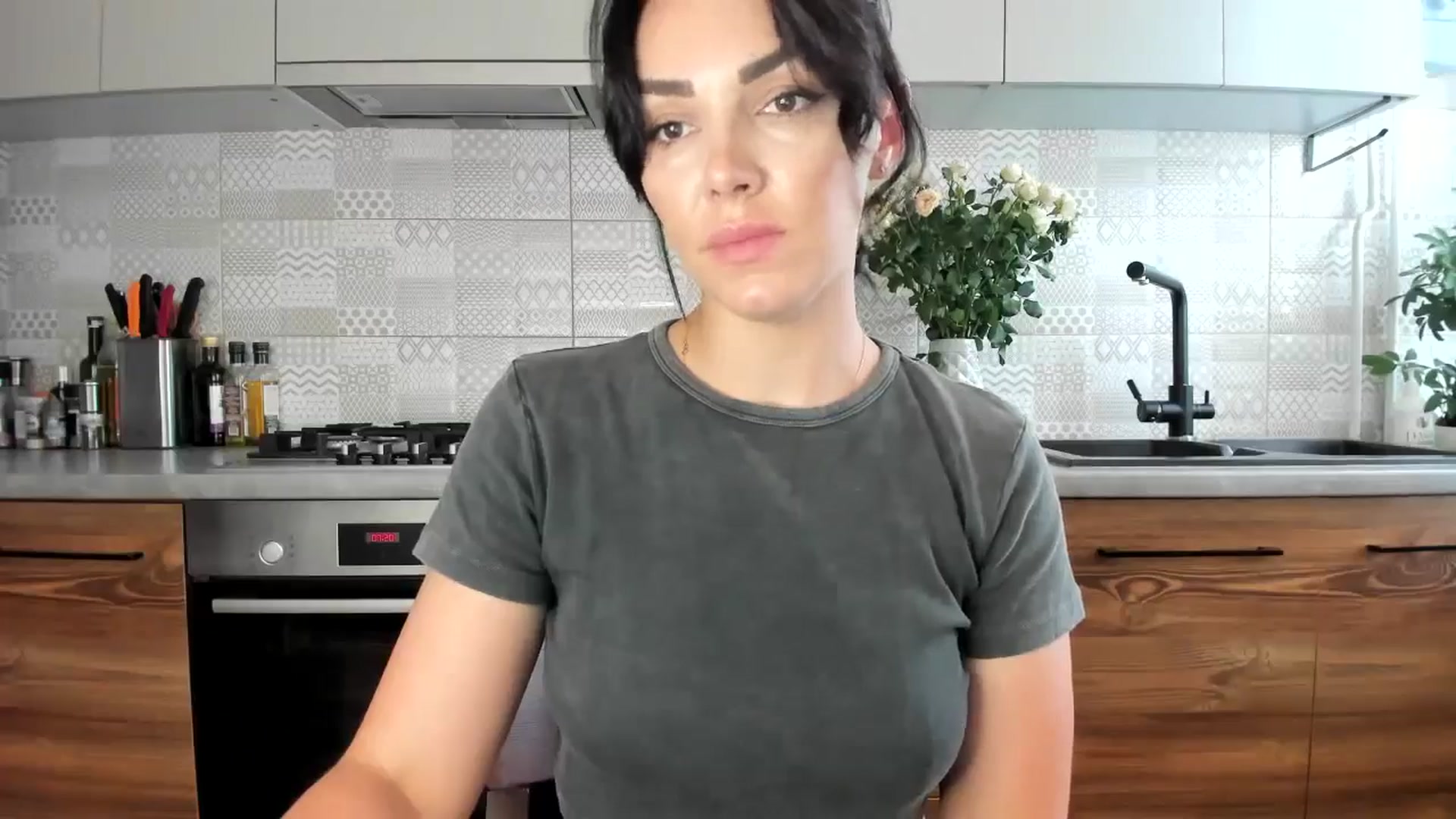 Gallery image thumbnail from MissNelly_'s myfreecams stream on, 08/08/2024, 11:23 image 20 of 20