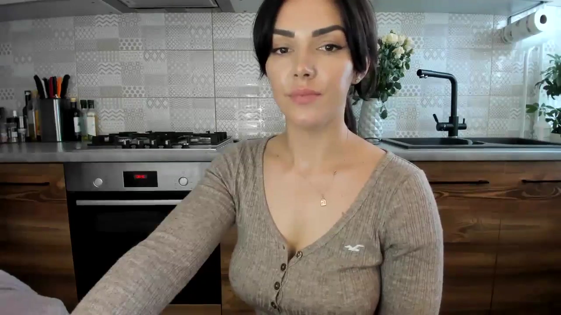 Gallery image thumbnail from MissNelly_'s myfreecams stream on, 08/10/2024, 12:49 image 20 of 20