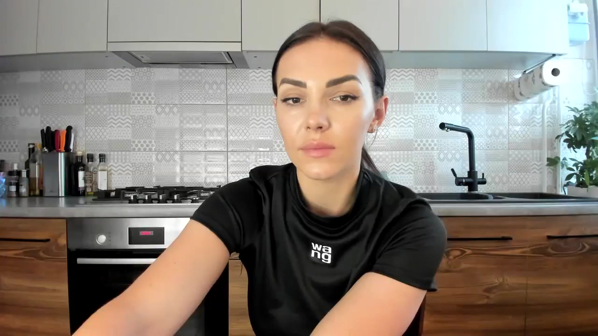 Gallery image thumbnail from MissNelly_'s myfreecams stream on, 08/12/2024, 12:24 image 7 of 20
