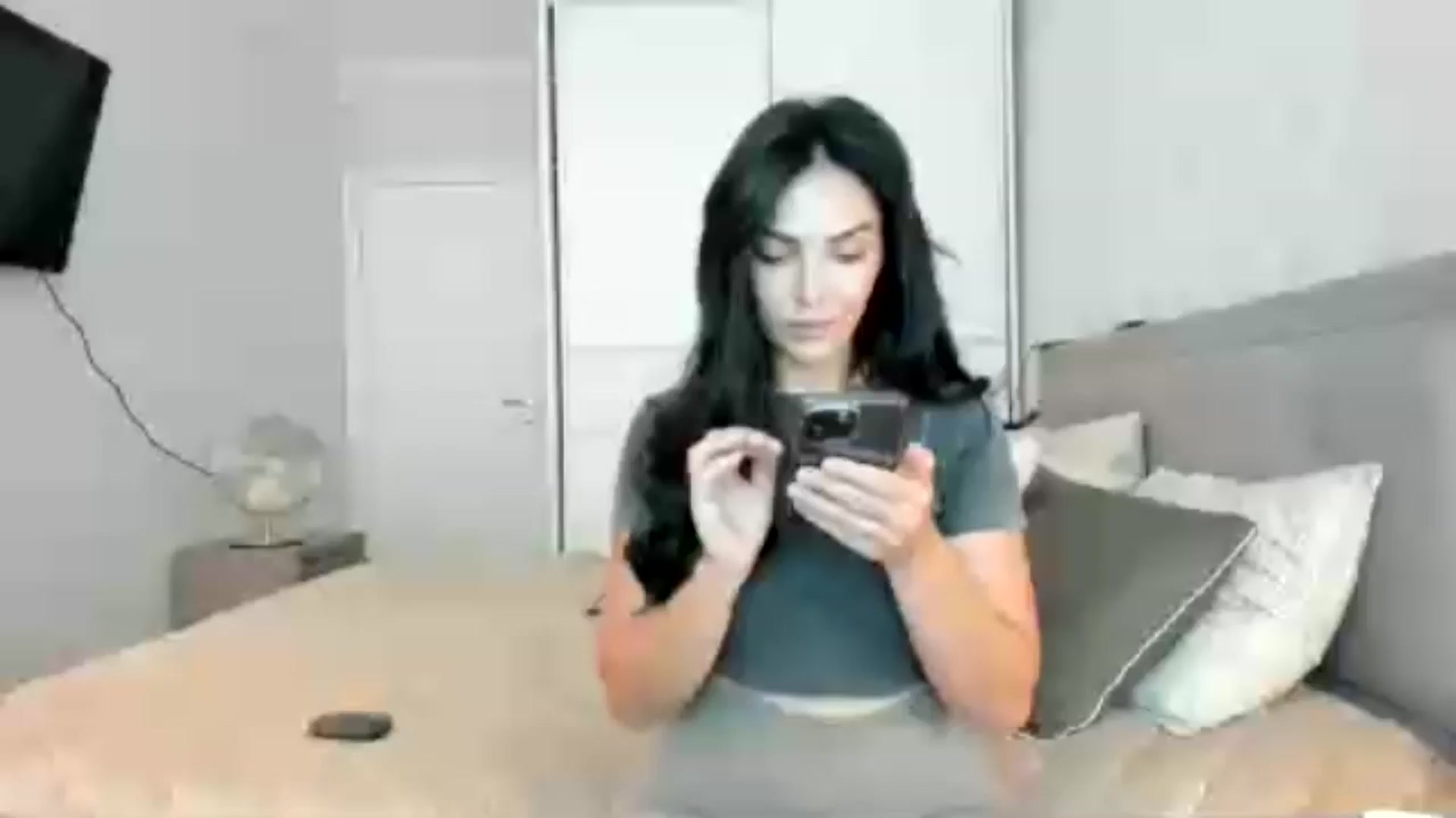 Gallery image thumbnail from MissNelly_'s myfreecams stream on, 08/31/2024, 10:29 image 2 of 20