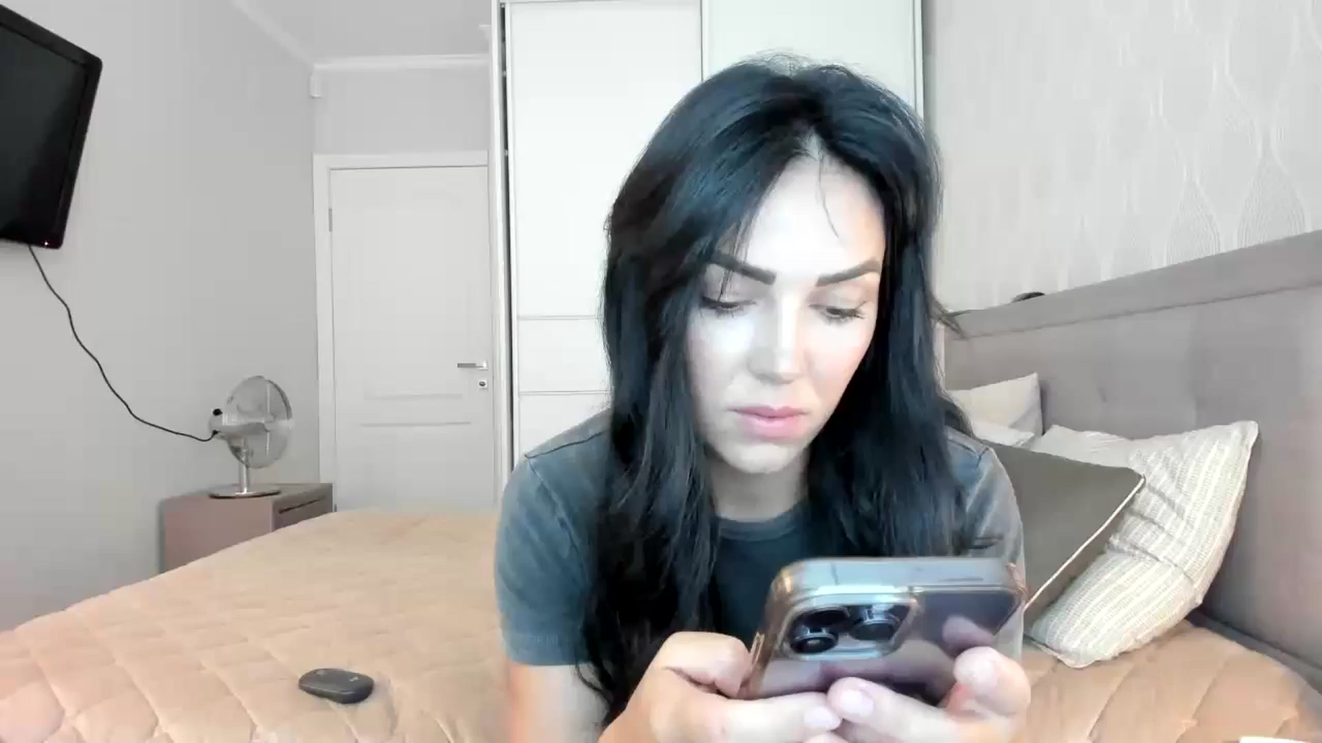 Gallery image thumbnail from MissNelly_'s myfreecams stream on, 08/31/2024, 10:29 image 10 of 20