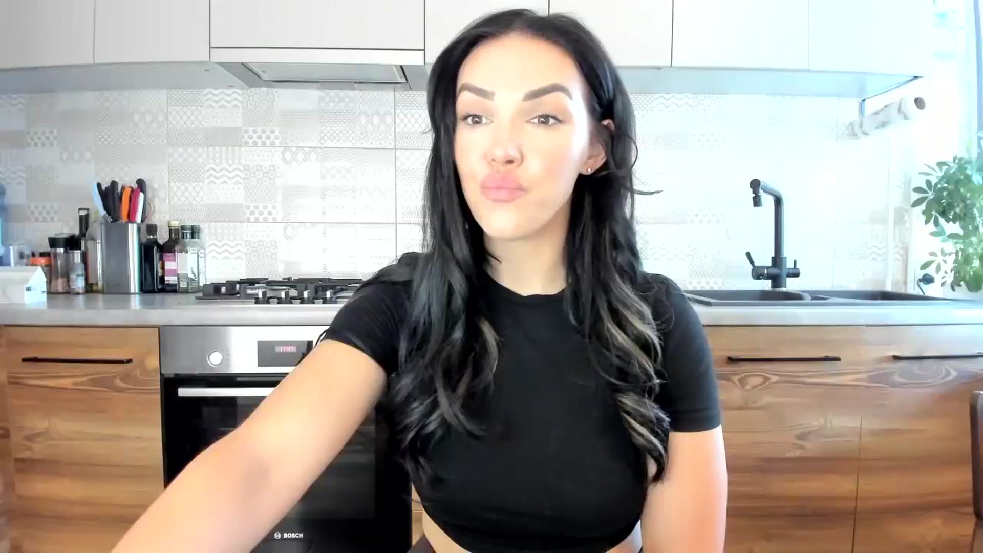 Gallery image thumbnail from MissNelly_'s myfreecams stream on, 09/09/2024, 09:15 image 1 of 20