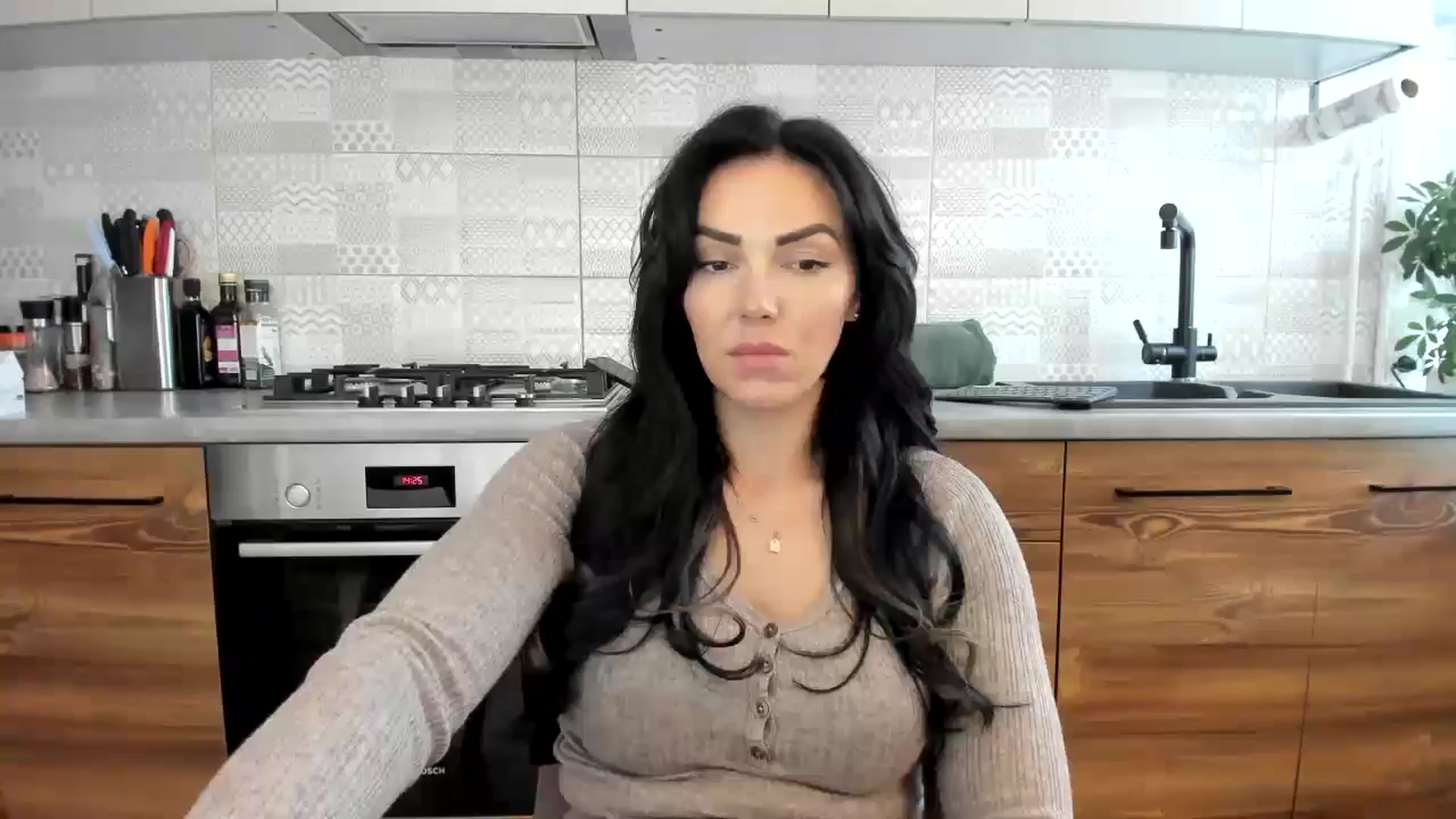 Gallery image thumbnail from MissNelly_'s myfreecams stream on, 09/10/2024, 11:35 image 16 of 20