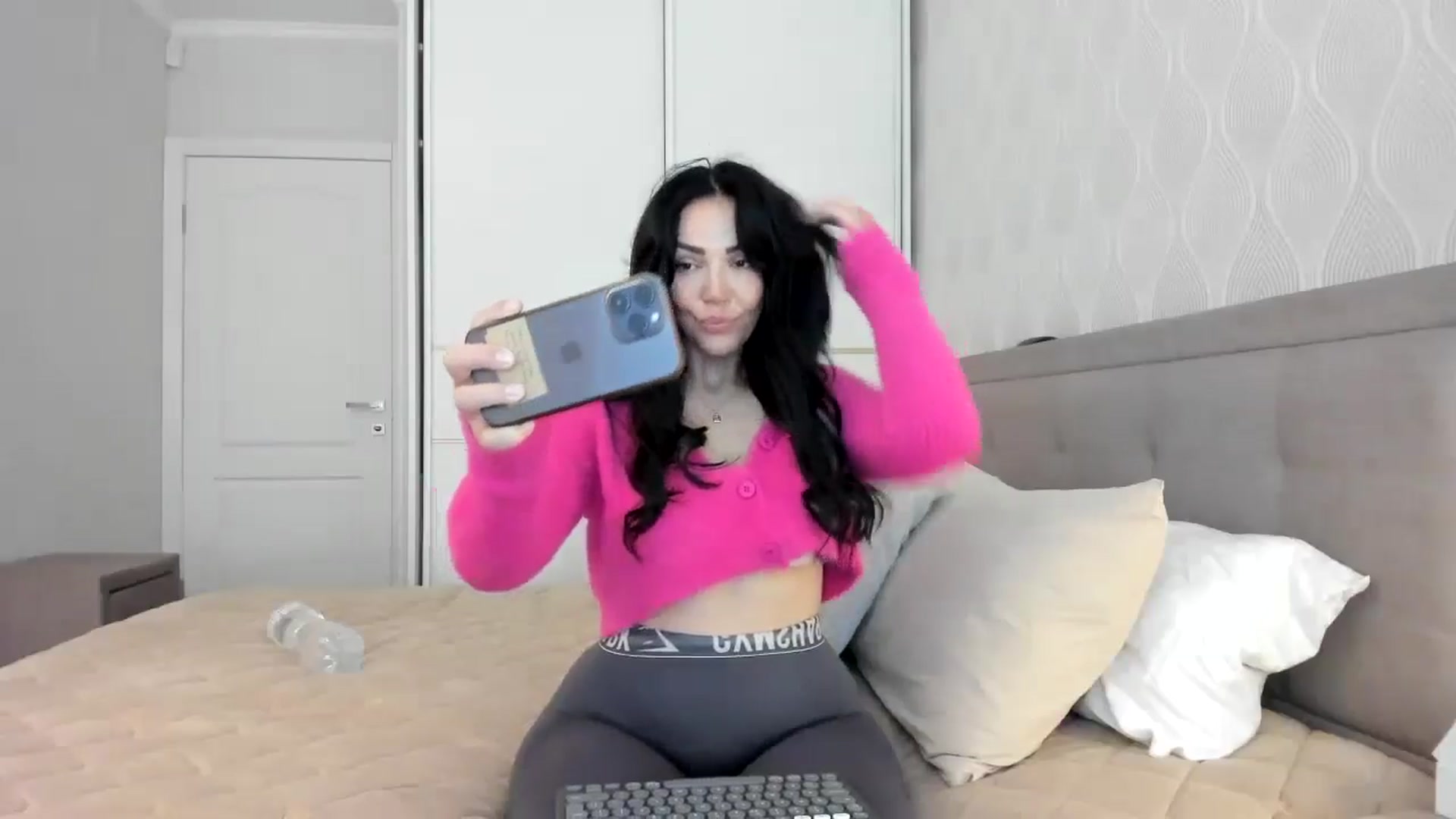 Gallery image thumbnail from MissNelly_'s myfreecams stream on, 09/11/2024, 10:58 image 7 of 20