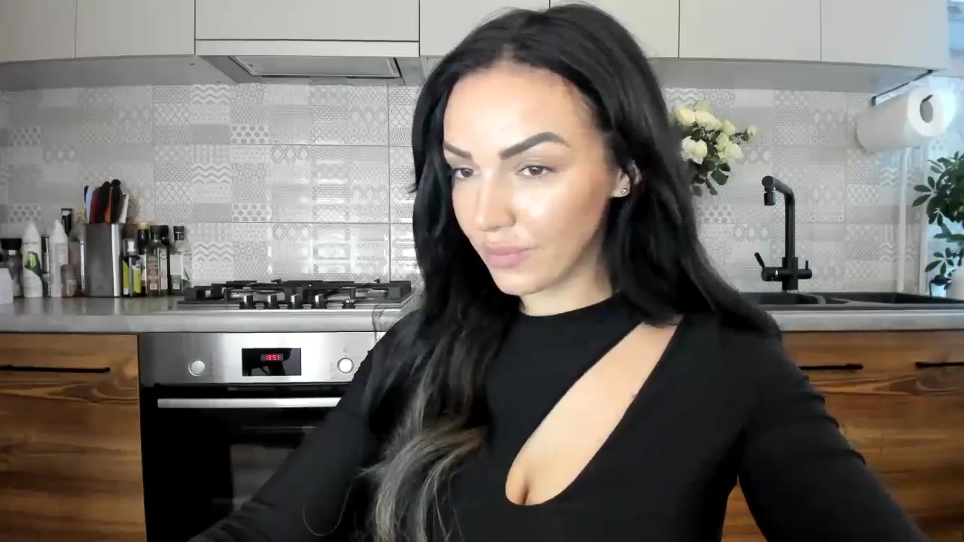 Gallery image thumbnail from MissNelly_'s myfreecams stream on, 09/14/2024, 10:35 image 17 of 20