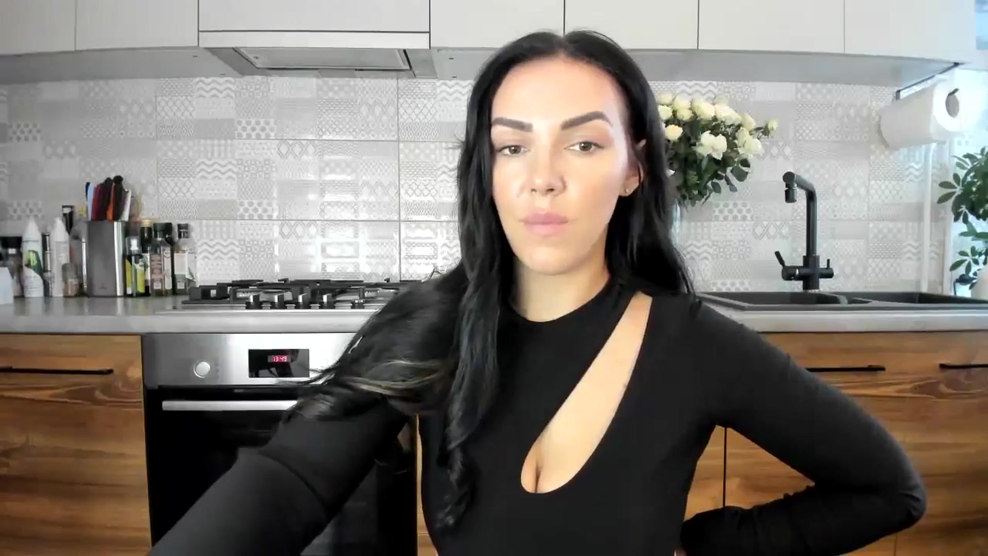 Gallery image thumbnail from MissNelly_'s myfreecams stream on, 09/14/2024, 10:35 image 16 of 20