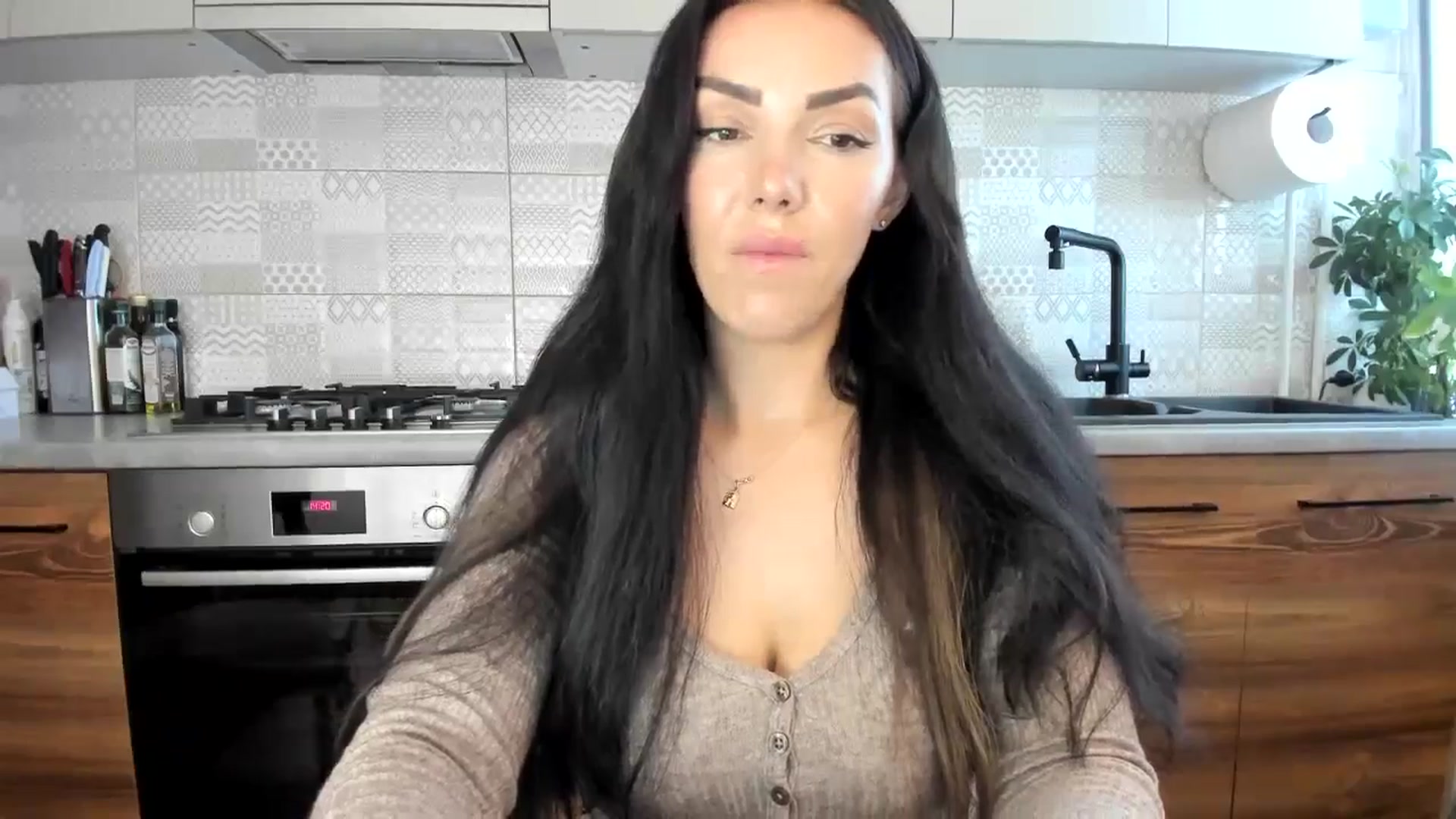 Gallery image thumbnail from MissNelly_'s myfreecams stream on, 09/24/2024, 11:23 image 2 of 20