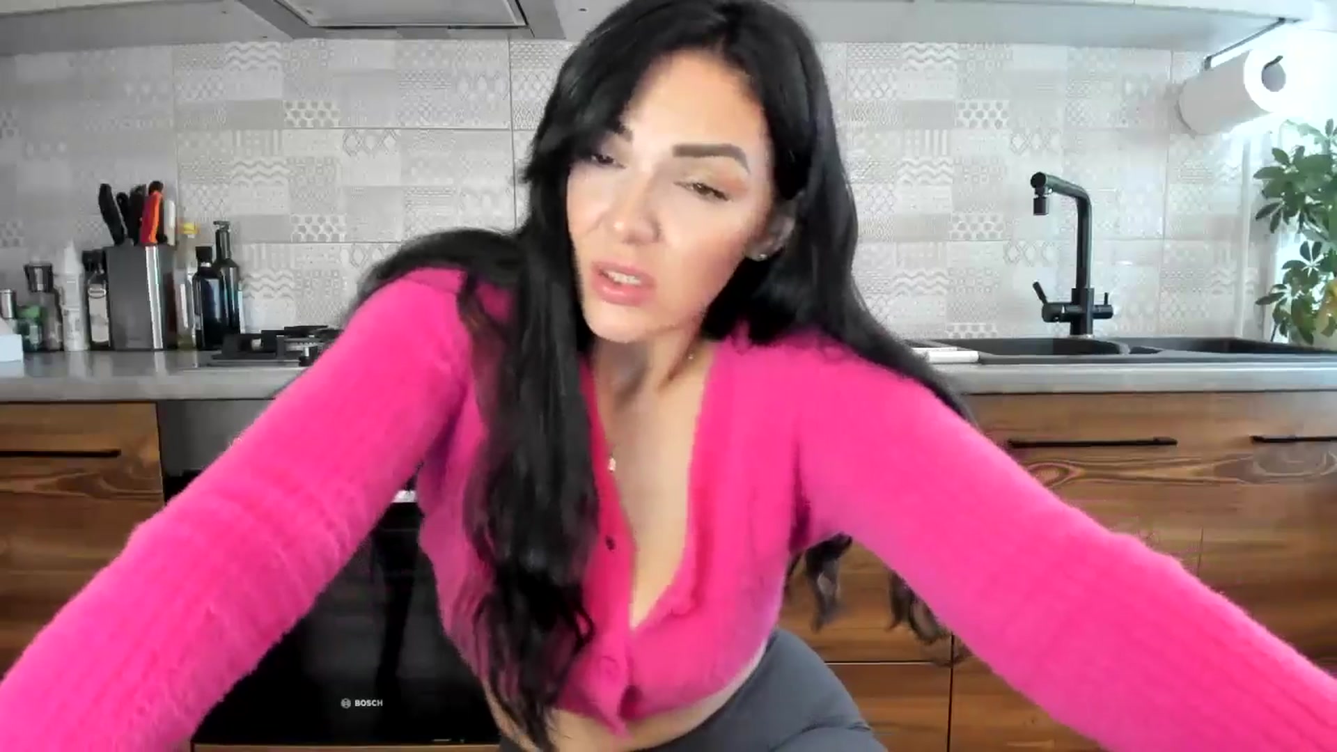 Gallery image thumbnail from MissNelly_'s myfreecams stream on, 09/29/2024, 11:19 image 2 of 20