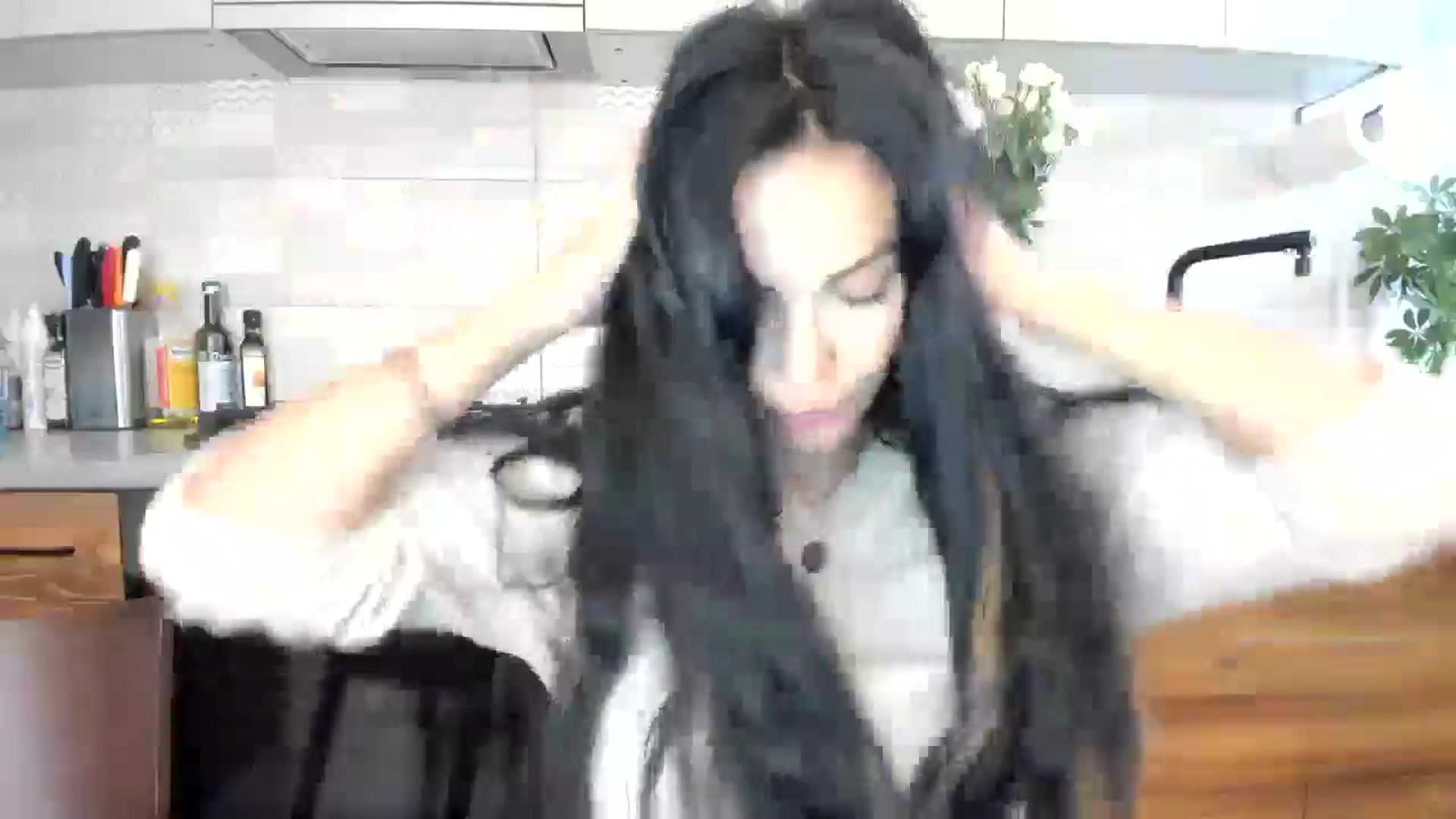 Gallery image thumbnail from MissNelly_'s myfreecams stream on, 09/30/2024, 12:38 image 18 of 20