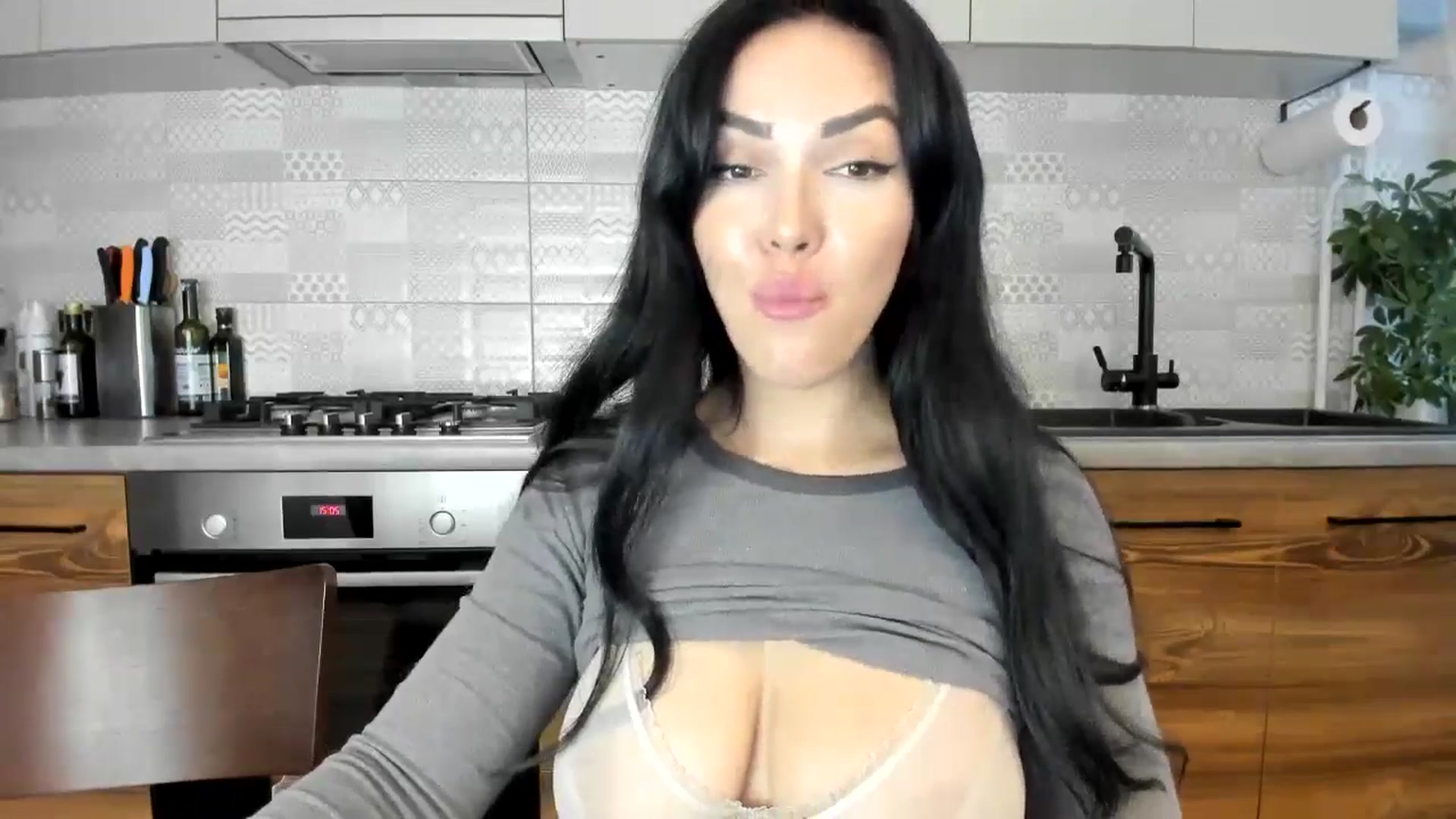 Gallery image thumbnail from MissNelly_'s myfreecams stream on, 10/05/2024, 12:16 image 13 of 20