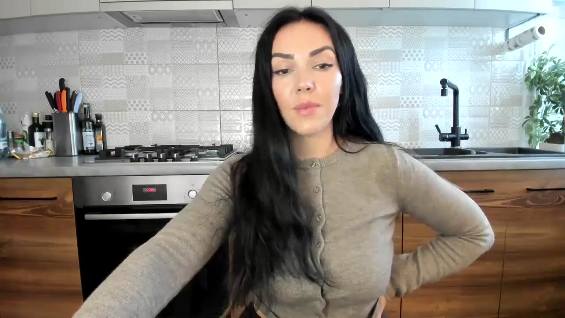 Gallery image thumbnail from MissNelly_'s myfreecams stream on, 10/10/2024, 10:31 image 11 of 20