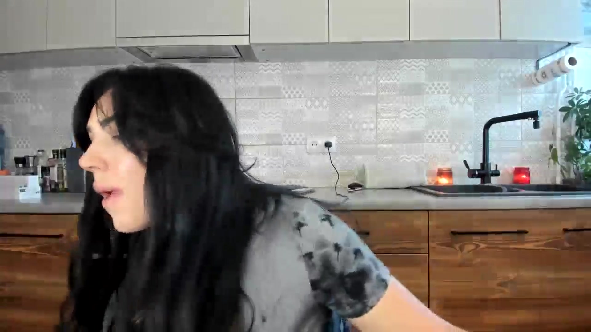 Gallery image thumbnail from MissNelly_'s myfreecams stream on, 10/20/2024, 10:58 image 4 of 20