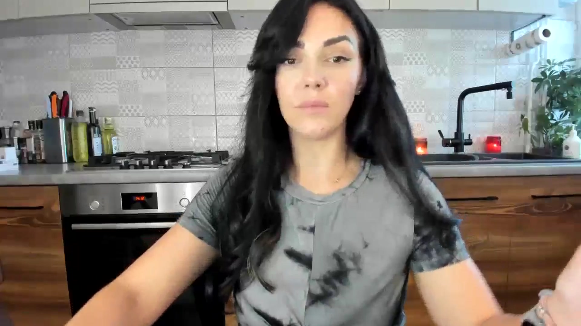 Gallery image thumbnail from MissNelly_'s myfreecams stream on, 10/20/2024, 11:30 image 11 of 20