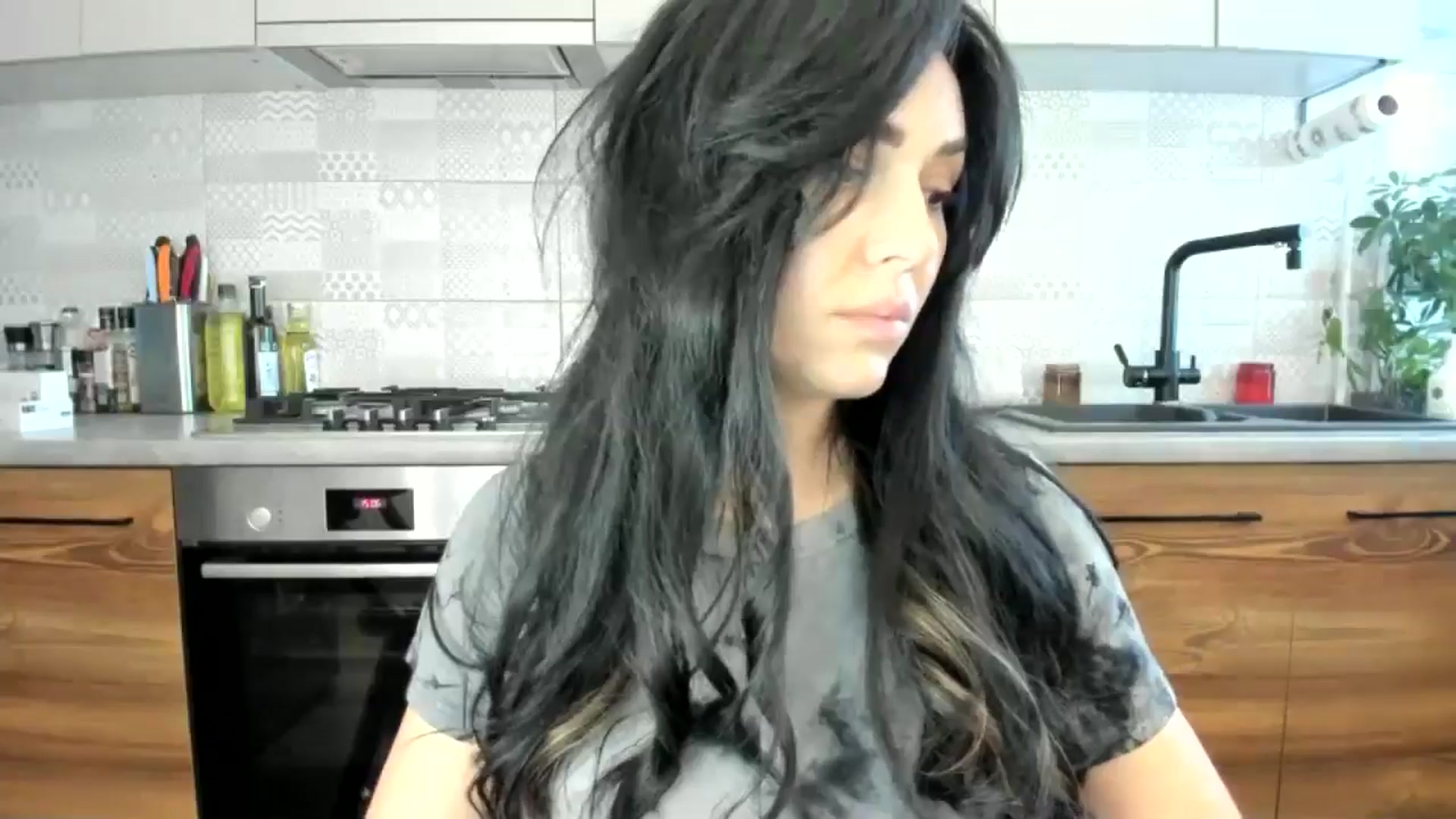 Gallery image thumbnail from MissNelly_'s myfreecams stream on, 10/20/2024, 12:30 image 12 of 20