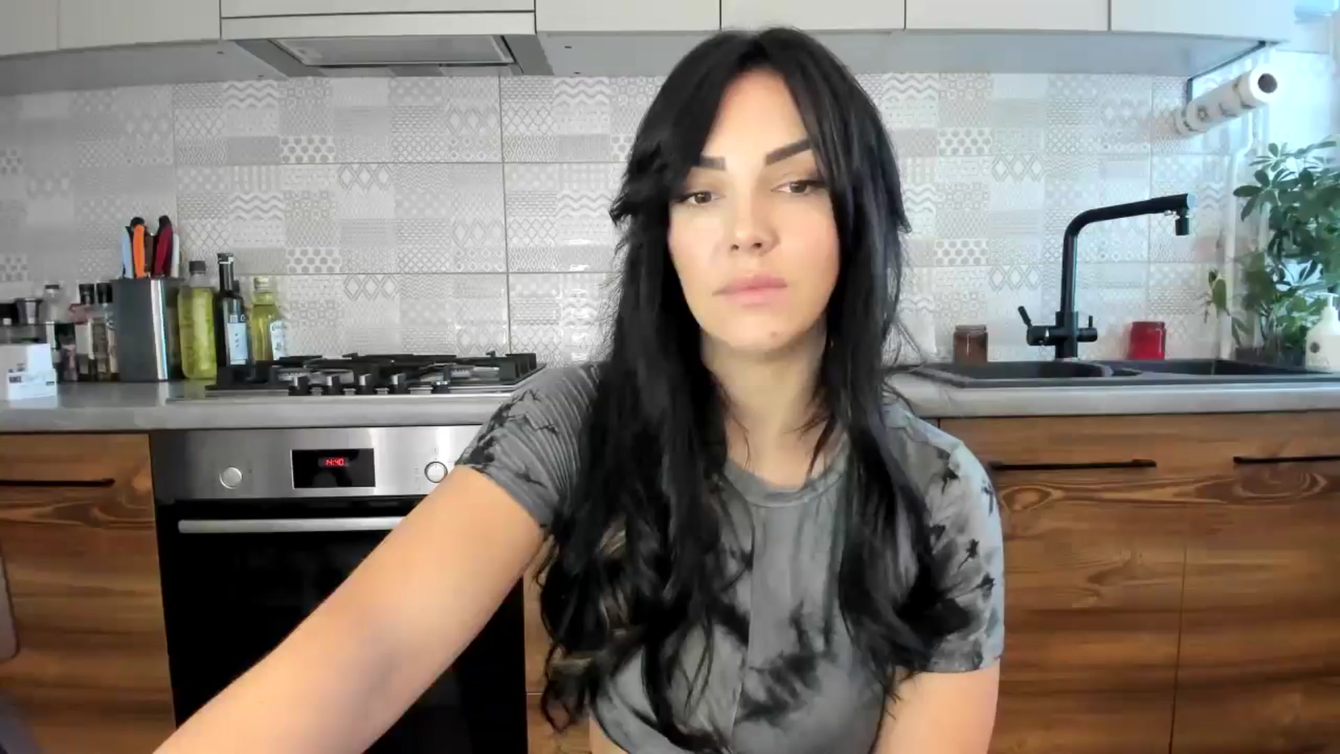 Gallery image thumbnail from MissNelly_'s myfreecams stream on, 10/20/2024, 12:30 image 1 of 20