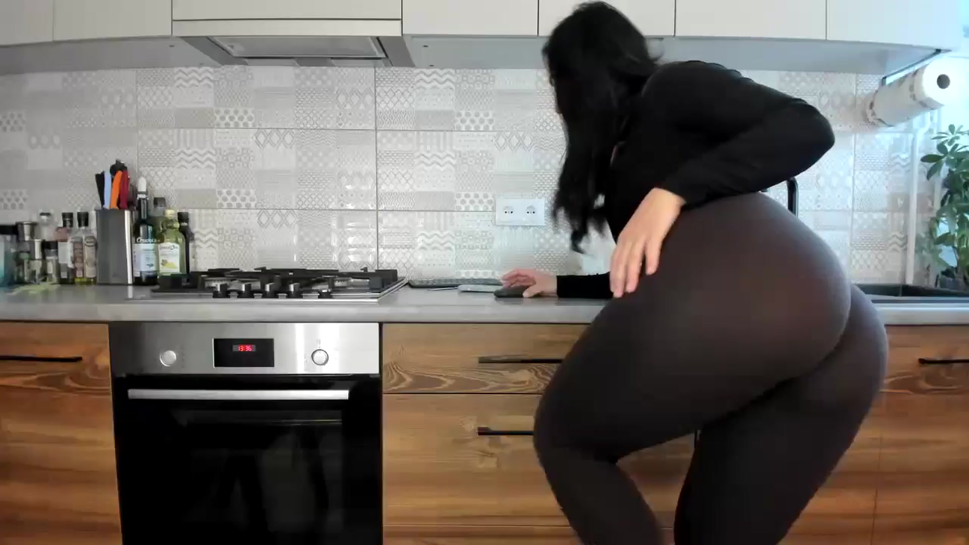 Gallery image thumbnail from MissNelly_'s myfreecams stream on, 10/21/2024, 10:42 image 12 of 20