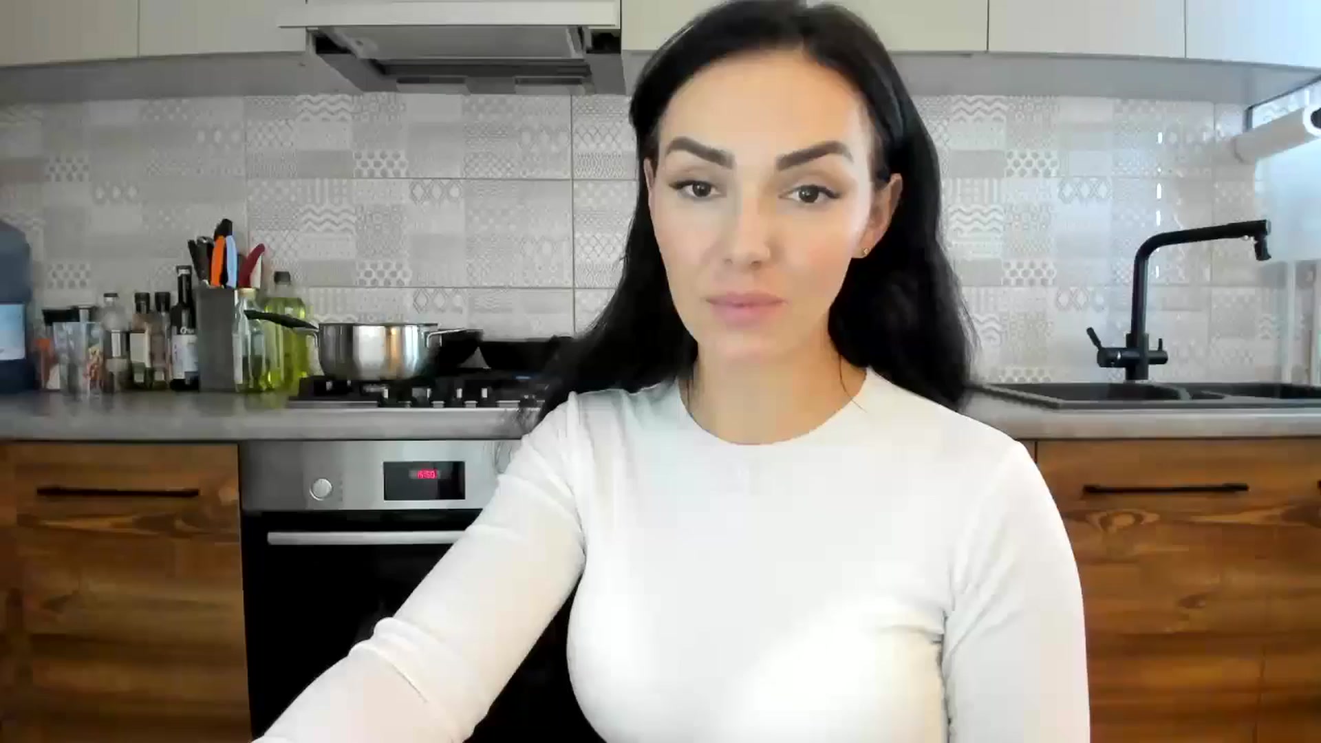 Gallery image thumbnail from MissNelly_'s myfreecams stream on, 10/23/2024, 13:32 image 9 of 20