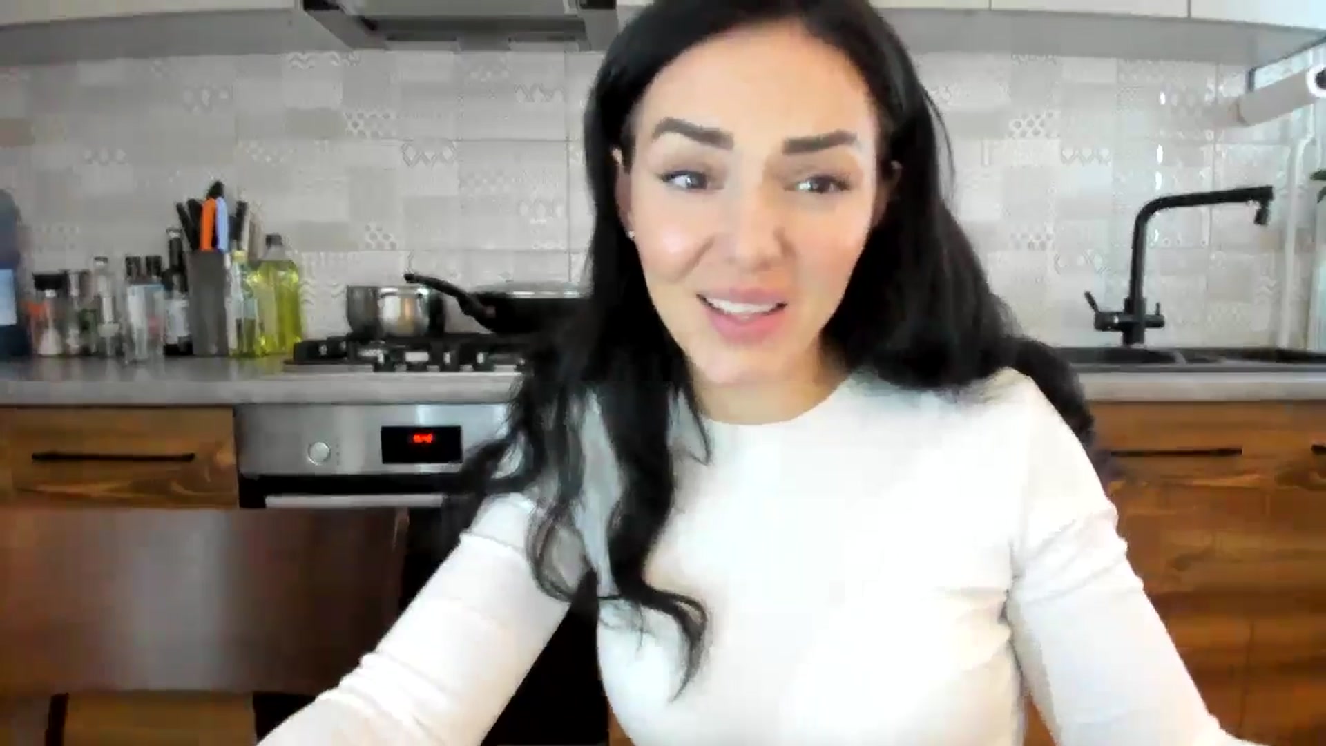 Gallery image thumbnail from MissNelly_'s myfreecams stream on, 10/23/2024, 13:48 image 14 of 20