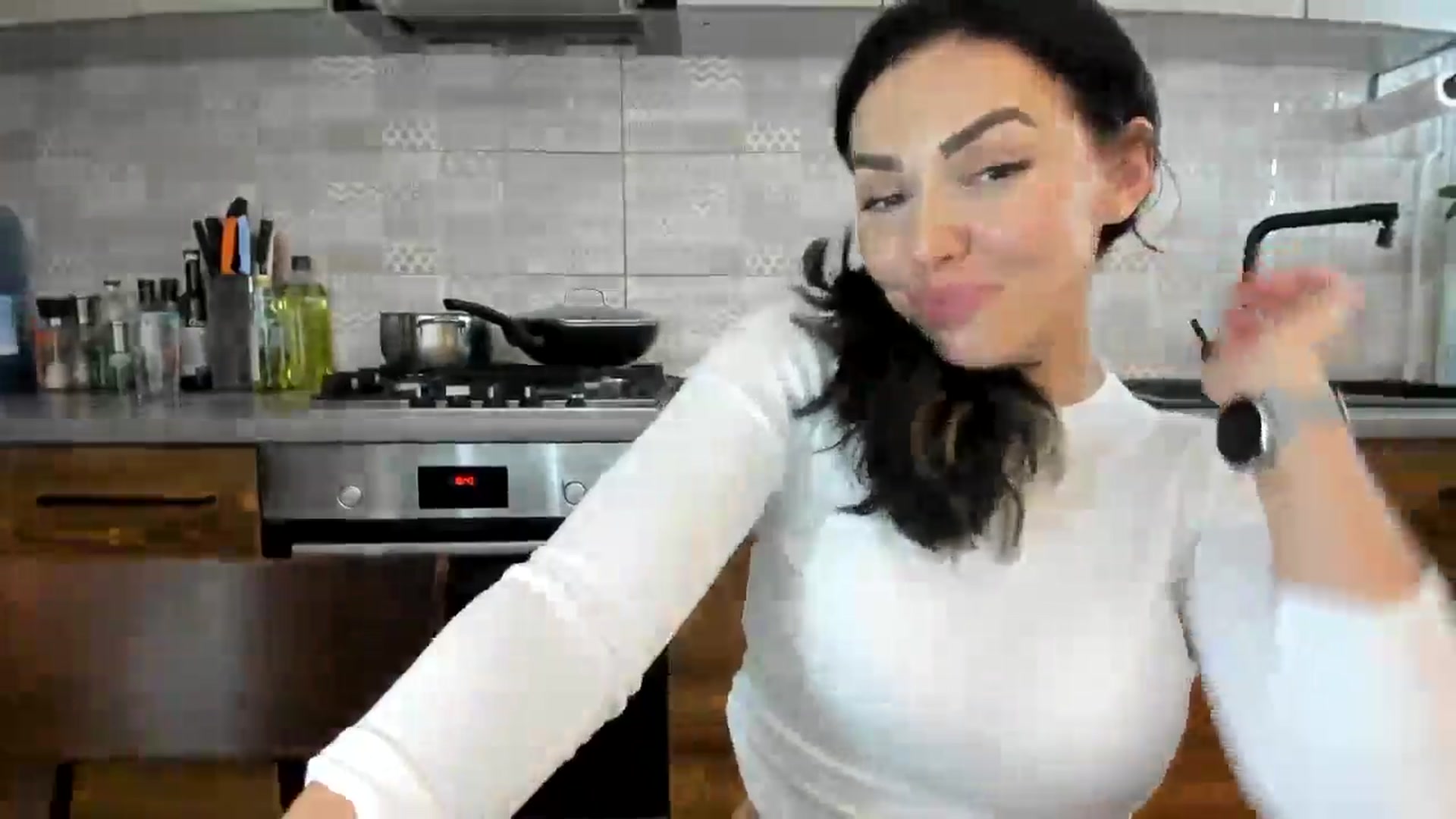 Gallery image thumbnail from MissNelly_'s myfreecams stream on, 10/23/2024, 13:48 image 15 of 20