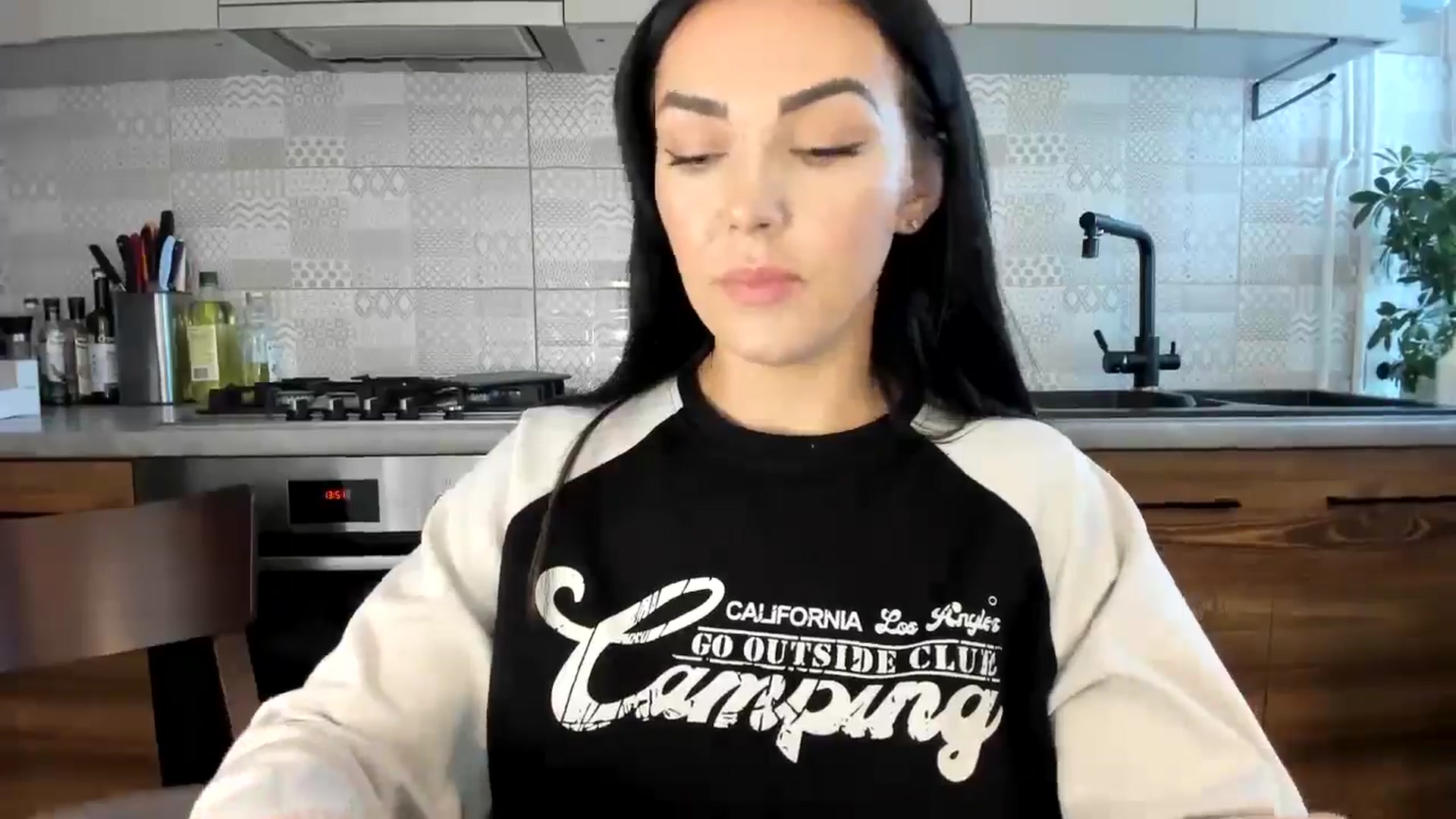 Gallery image thumbnail from MissNelly_'s myfreecams stream on, 10/25/2024, 11:03 image 14 of 20