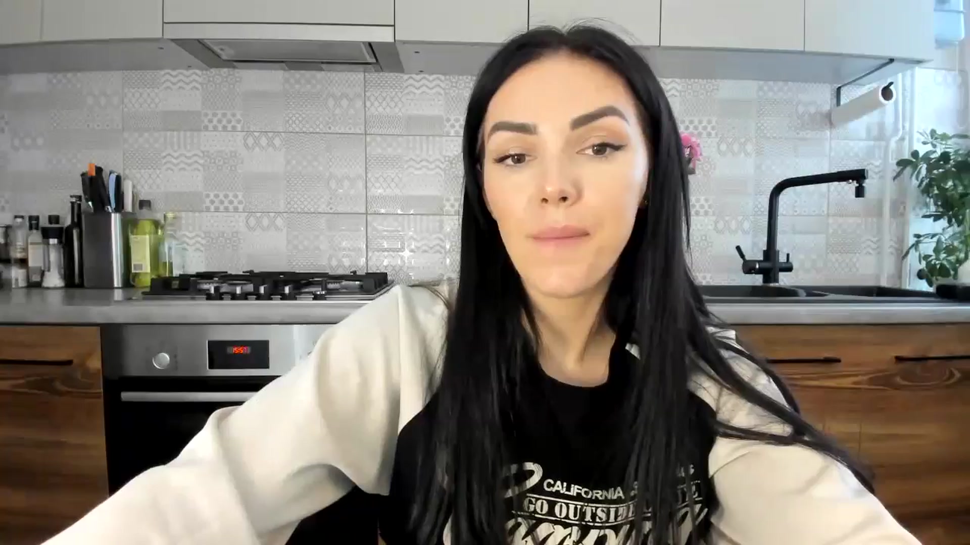 Gallery image thumbnail from MissNelly_'s myfreecams stream on, 10/27/2024, 13:00 image 19 of 20