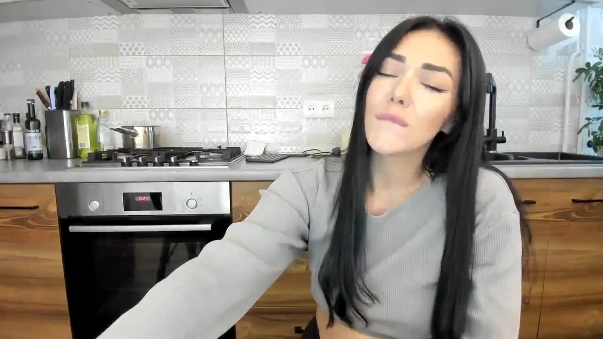 Gallery image thumbnail from MissNelly_'s myfreecams stream on, 10/29/2024, 14:05 image 9 of 20