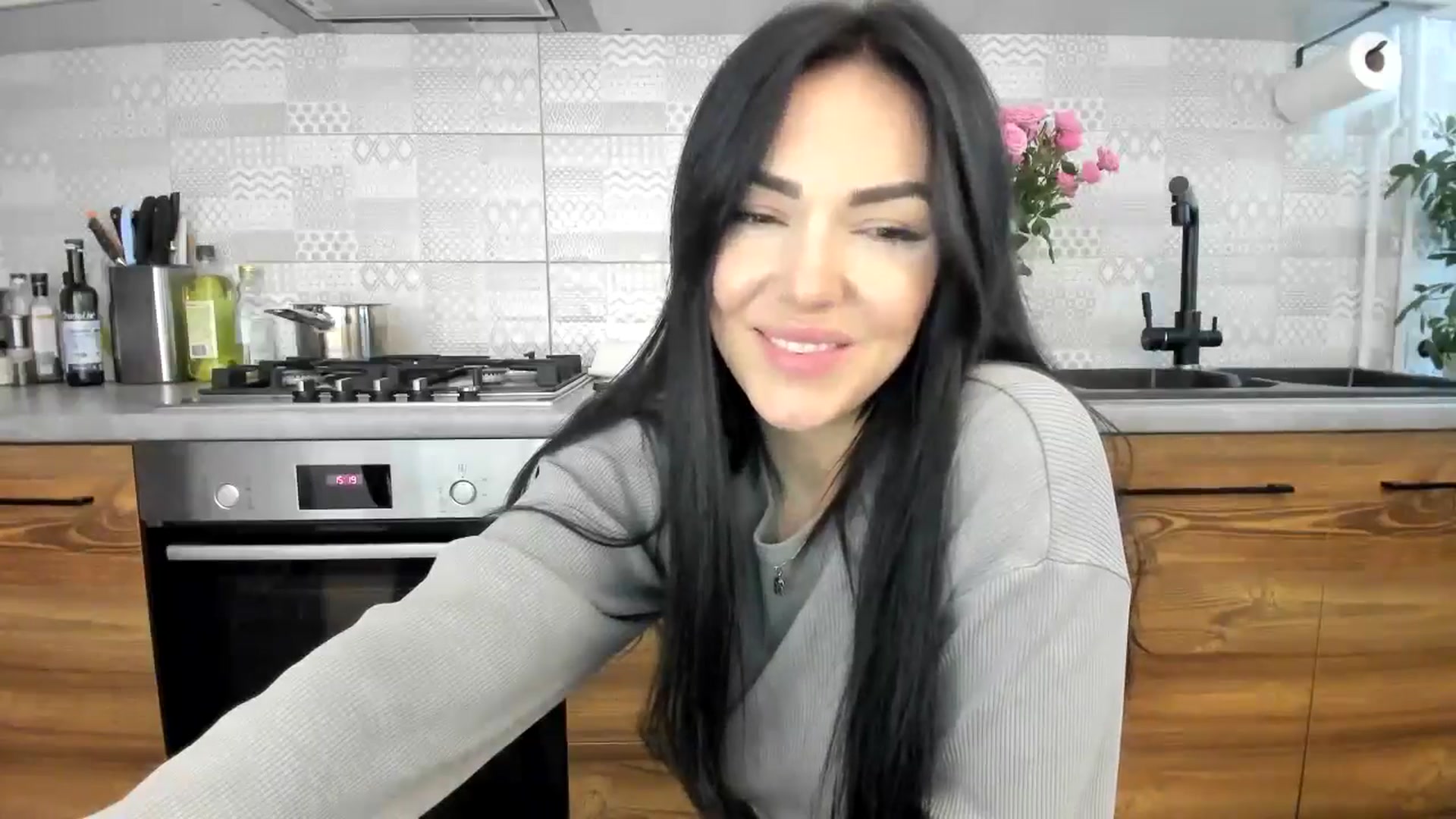 Gallery image thumbnail from MissNelly_'s myfreecams stream on, 10/29/2024, 14:05 image 6 of 20