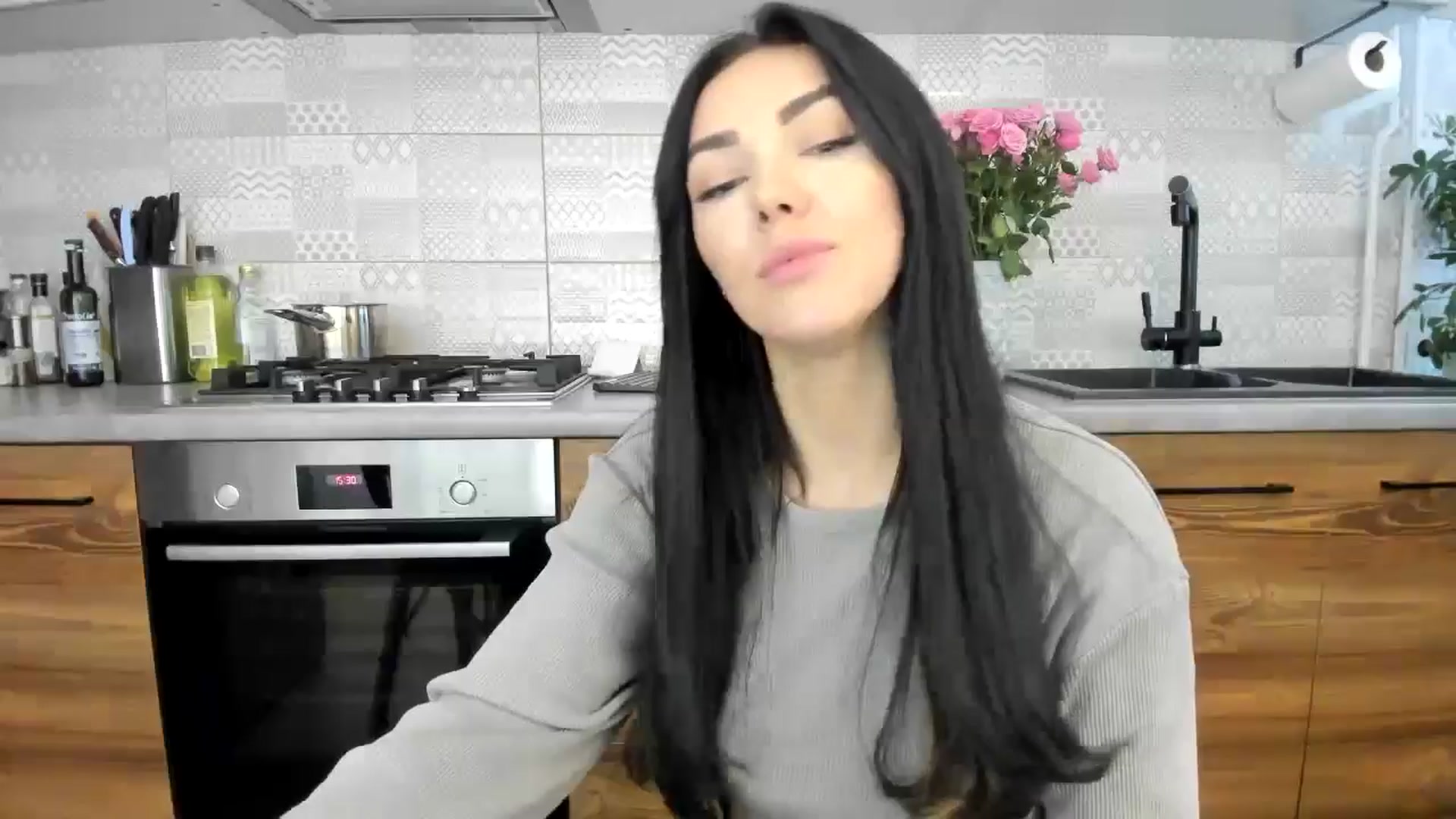 Gallery image thumbnail from MissNelly_'s myfreecams stream on, 10/29/2024, 14:05 image 10 of 20