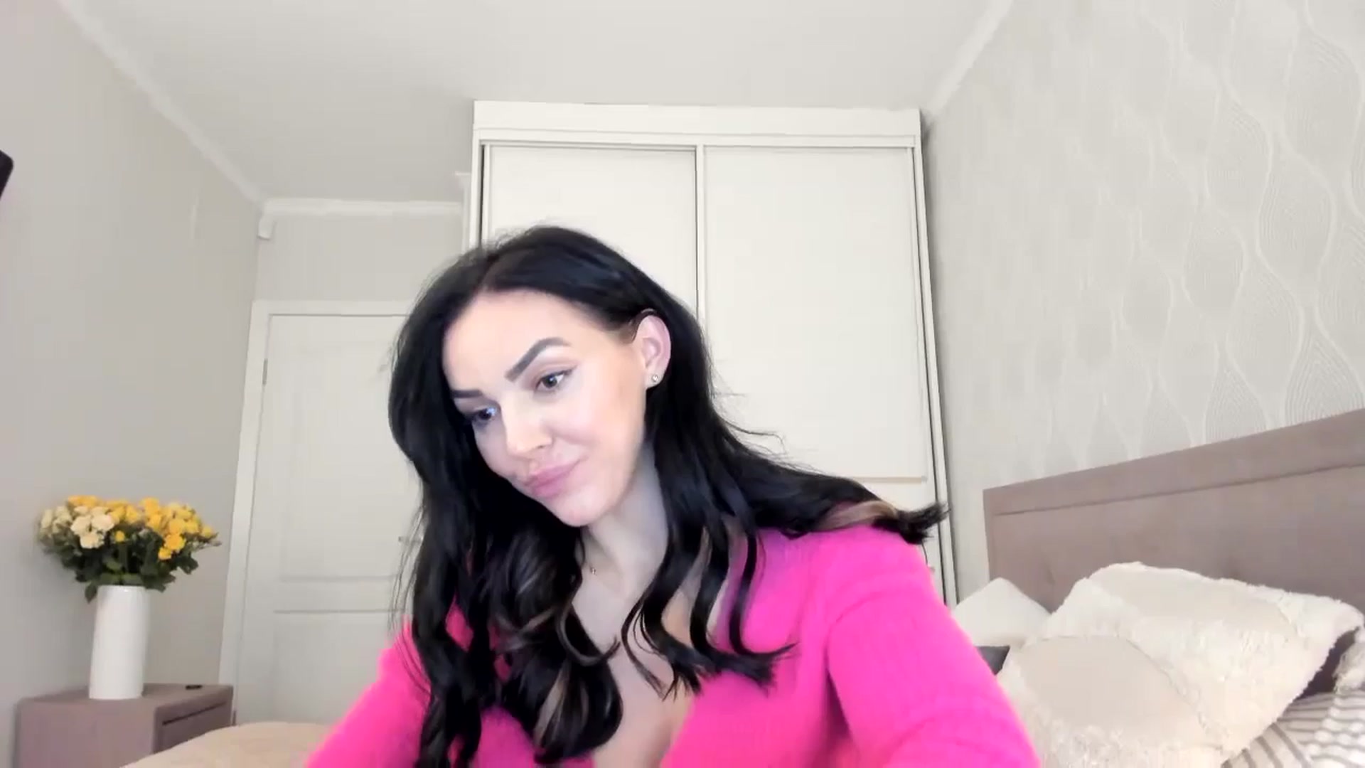 Gallery image thumbnail from MissNelly_'s myfreecams stream on, 11/13/2024, 10:52 image 18 of 20