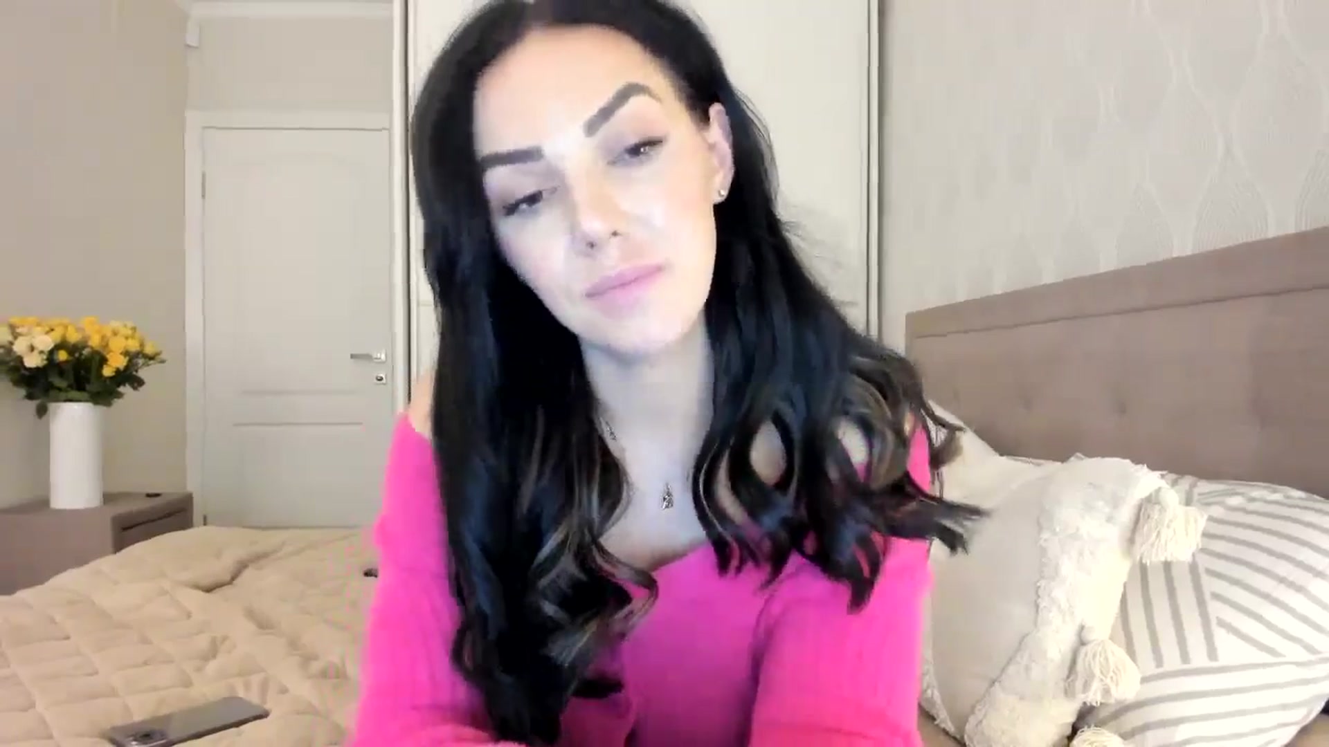 Gallery image thumbnail from MissNelly_'s myfreecams stream on, 11/13/2024, 13:48 image 16 of 20