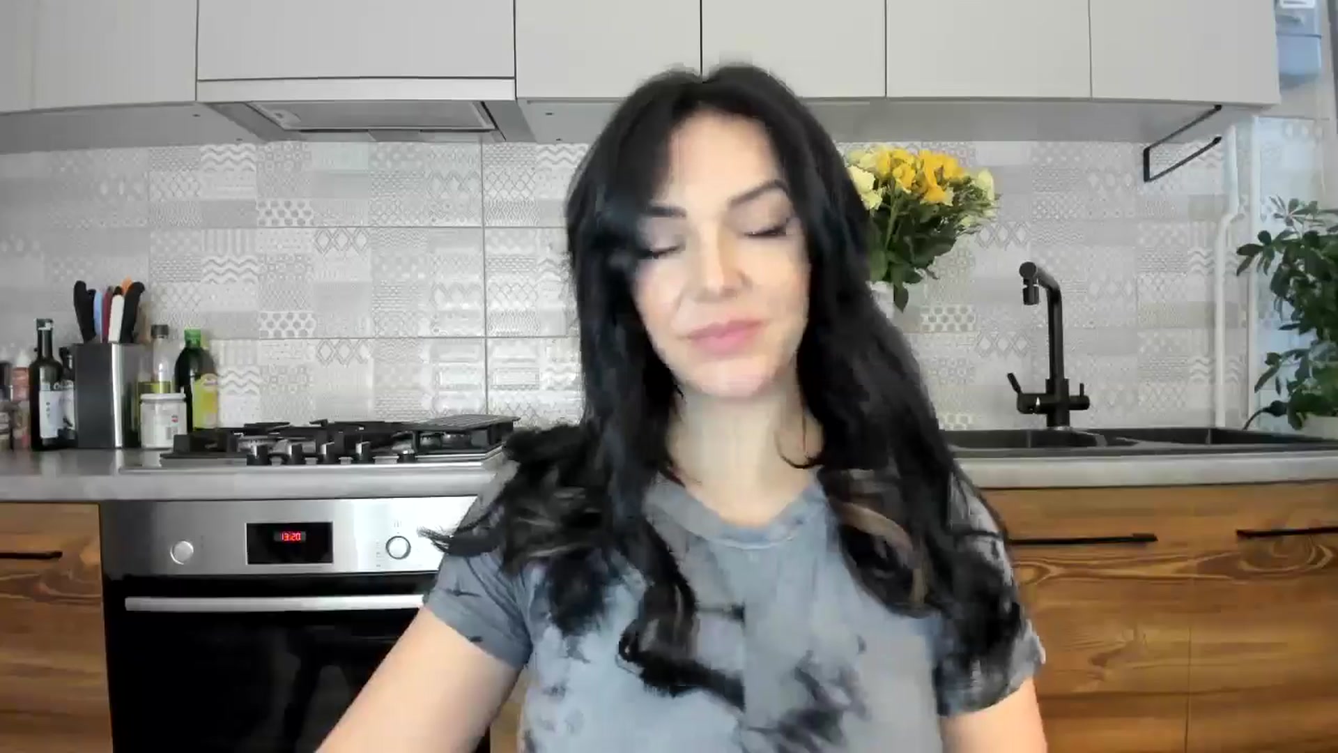 Gallery image thumbnail from MissNelly_'s myfreecams stream on, 11/14/2024, 11:28 image 18 of 20