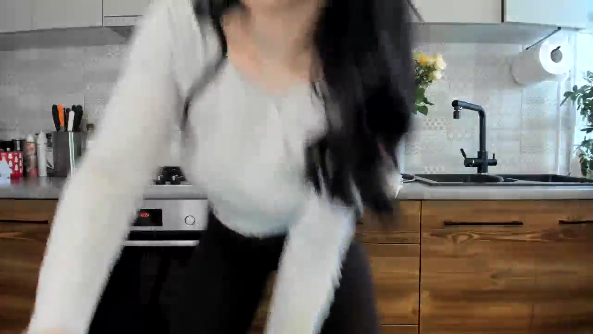 Gallery image thumbnail from MissNelly_'s myfreecams stream on, 11/15/2024, 11:33 image 9 of 20