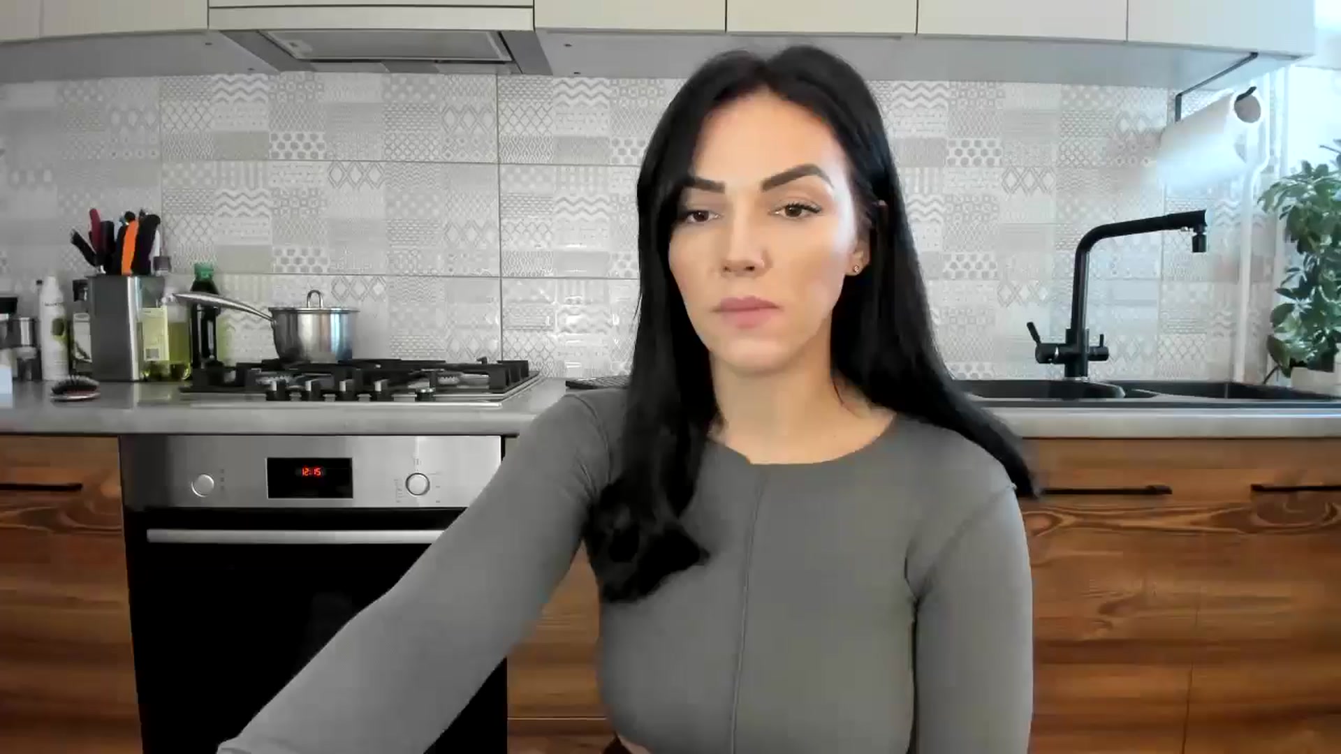 Gallery image thumbnail from MissNelly_'s myfreecams stream on, 11/19/2024, 12:58 image 1 of 20