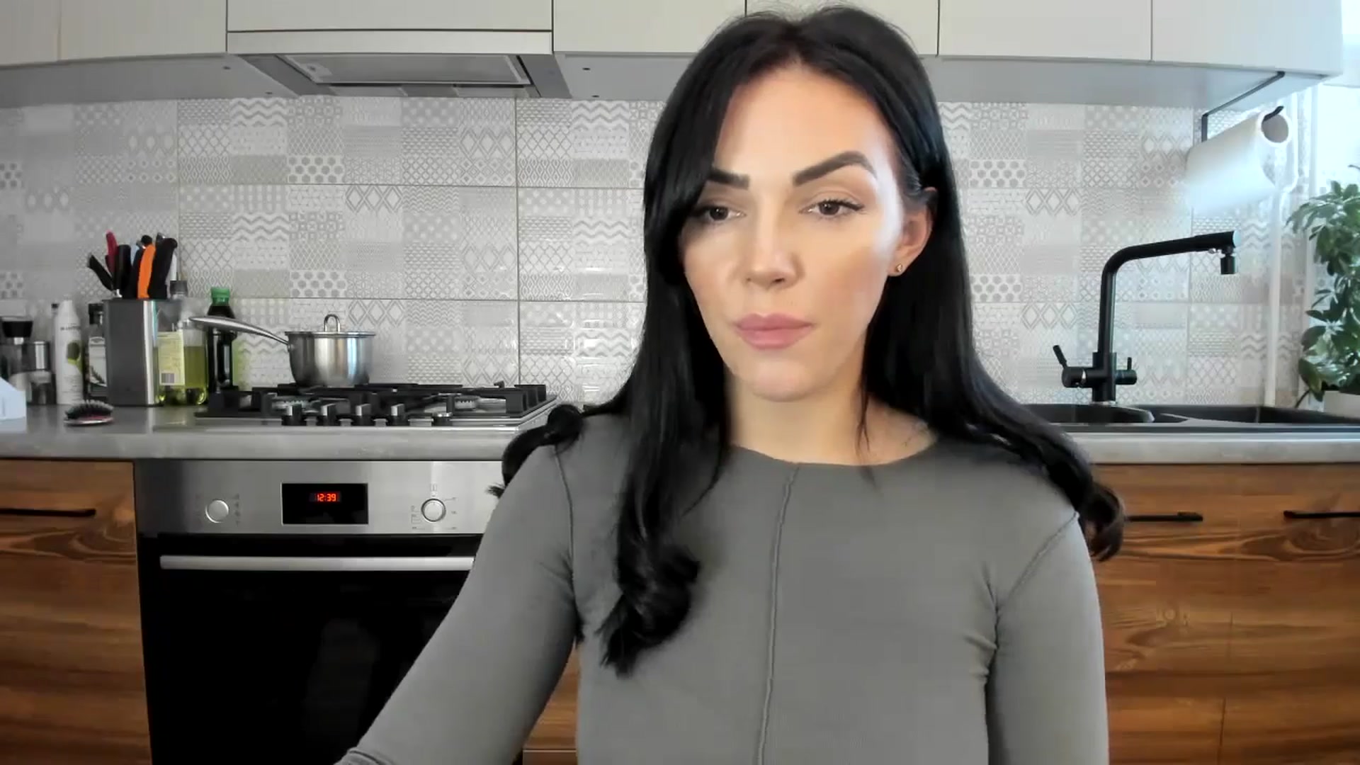 Gallery image thumbnail from MissNelly_'s myfreecams stream on, 11/19/2024, 12:58 image 4 of 20