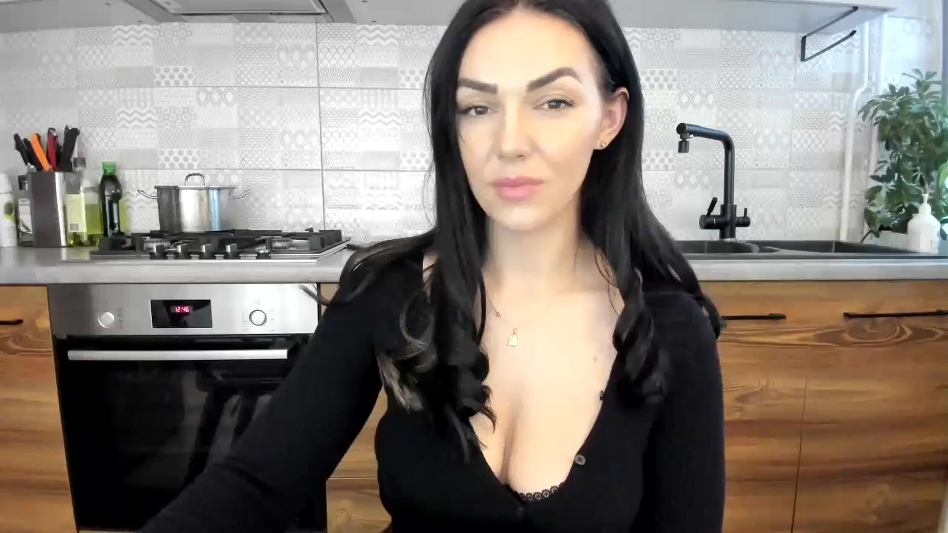 Gallery image thumbnail from MissNelly_'s myfreecams stream on, 11/20/2024, 11:12 image 17 of 20