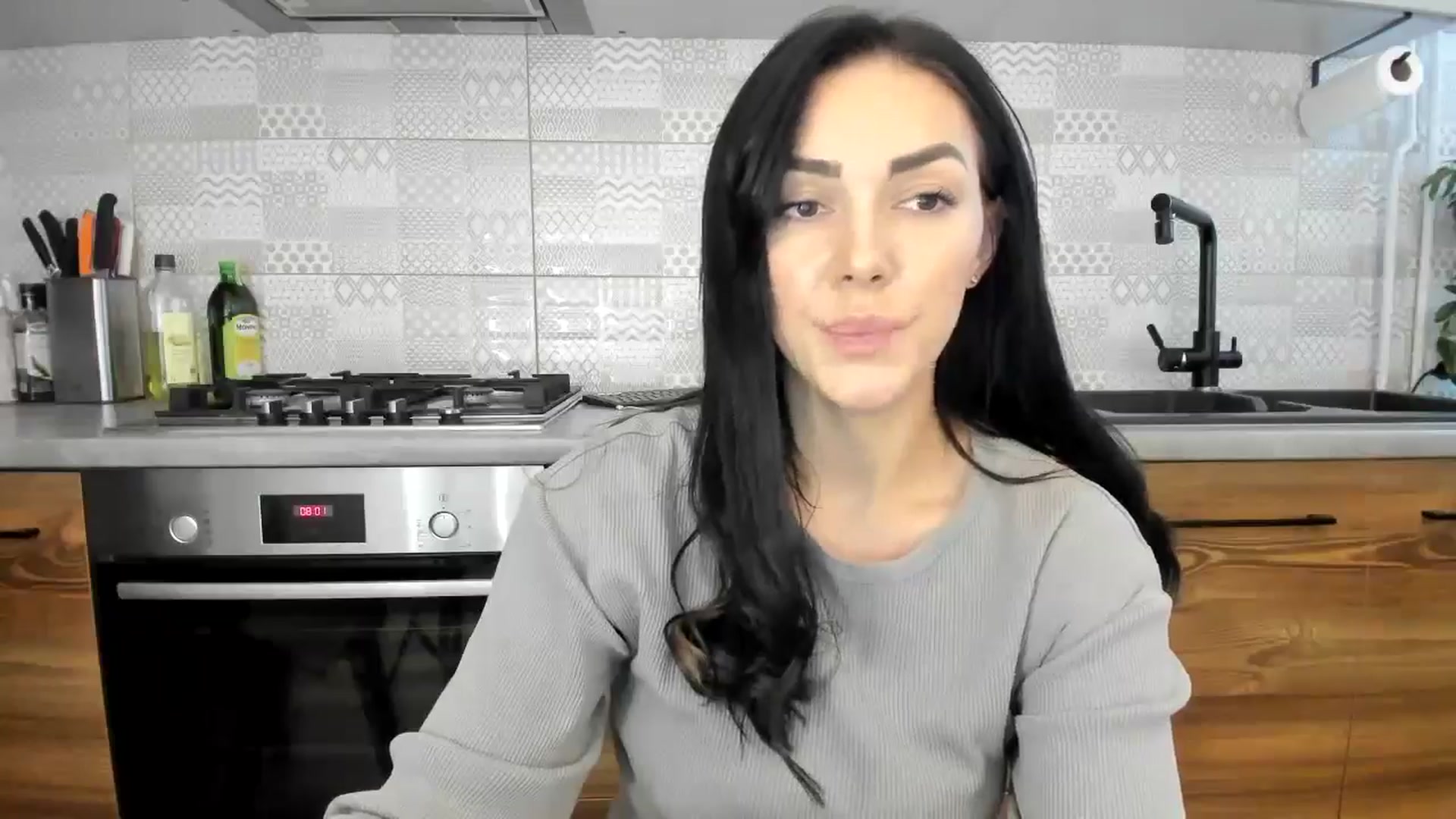 Gallery image thumbnail from MissNelly_'s myfreecams stream on, 11/21/2024, 12:31 image 4 of 20
