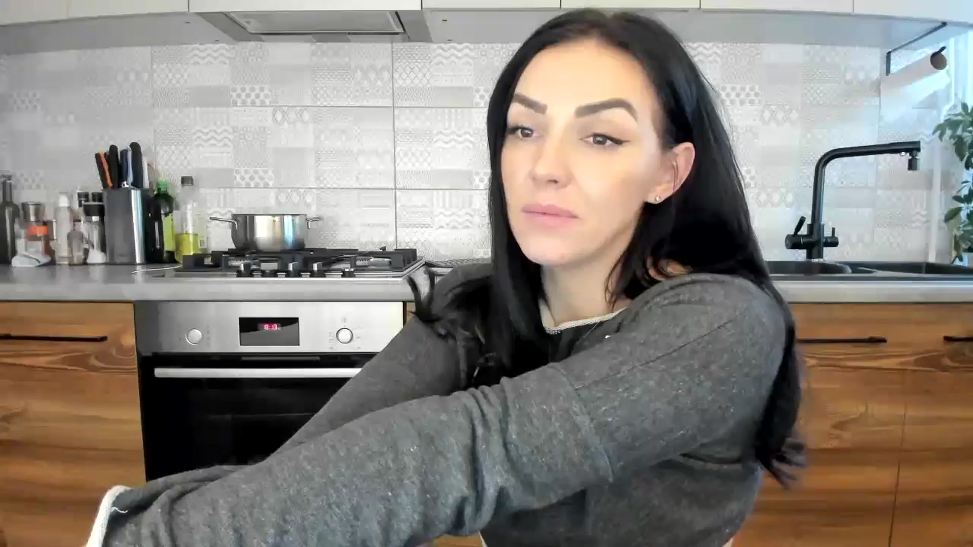 Gallery image thumbnail from MissNelly_'s myfreecams stream on, 11/27/2024, 13:24 image 19 of 20