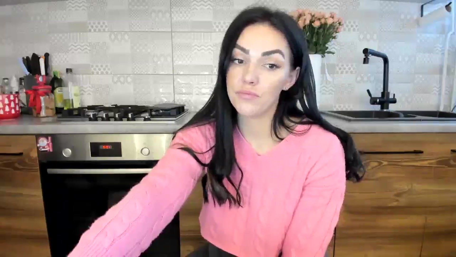 Gallery image thumbnail from MissNelly_'s myfreecams stream on, 12/03/2024, 11:52 image 11 of 20