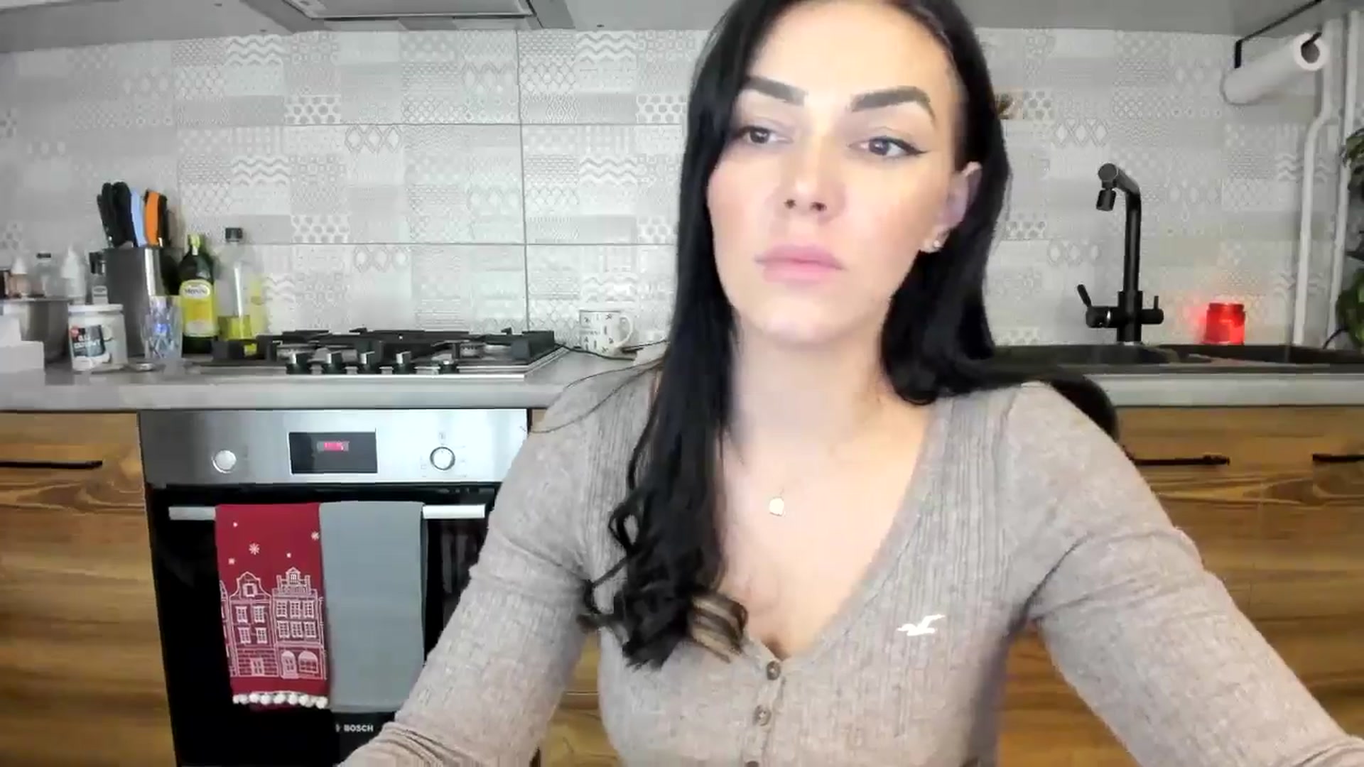 Gallery image thumbnail from MissNelly_'s myfreecams stream on, 12/08/2024, 15:28 image 14 of 20