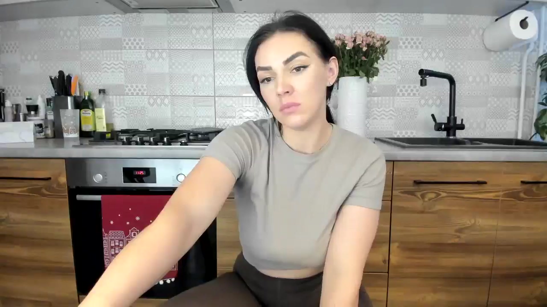 Gallery image thumbnail from MissNelly_'s myfreecams stream on, 12/09/2024, 13:08 image 7 of 20